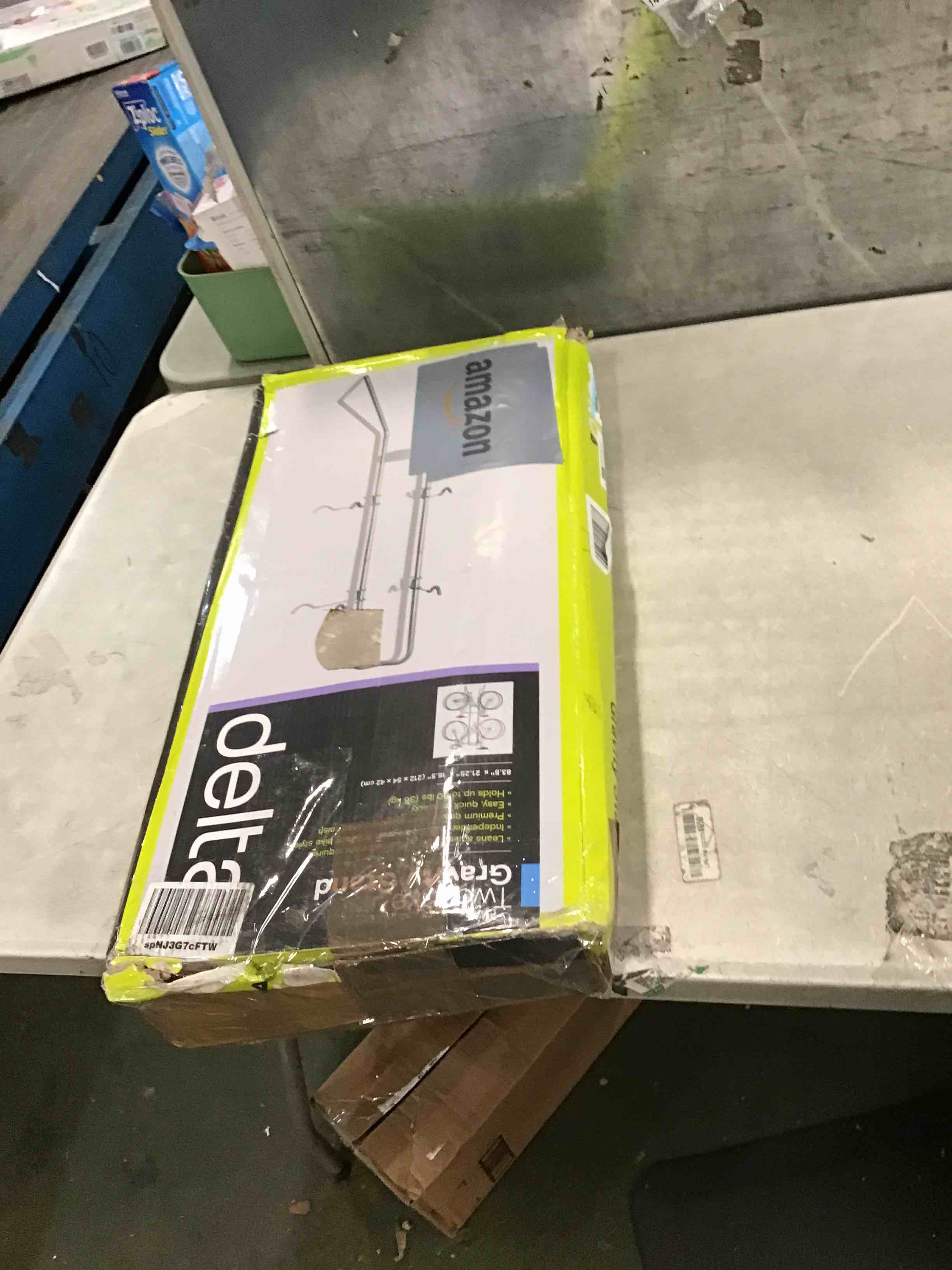 https://s3.amazonaws.com/lotting-images-prod/bidfta/RED6237911_1713894778742.jpeg
