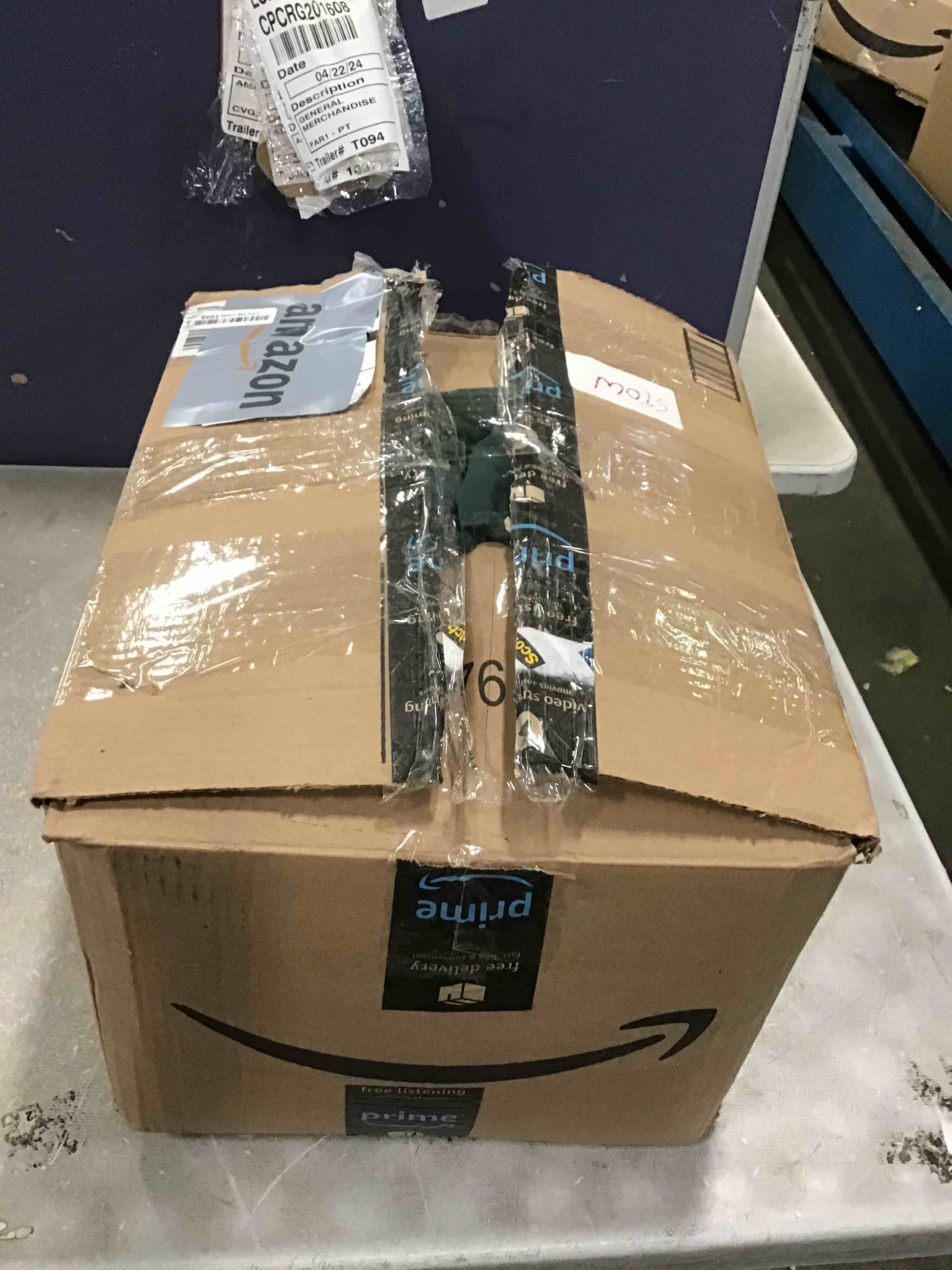 https://s3.amazonaws.com/lotting-images-prod/bidfta/RED6238158_1713981037776.jpeg