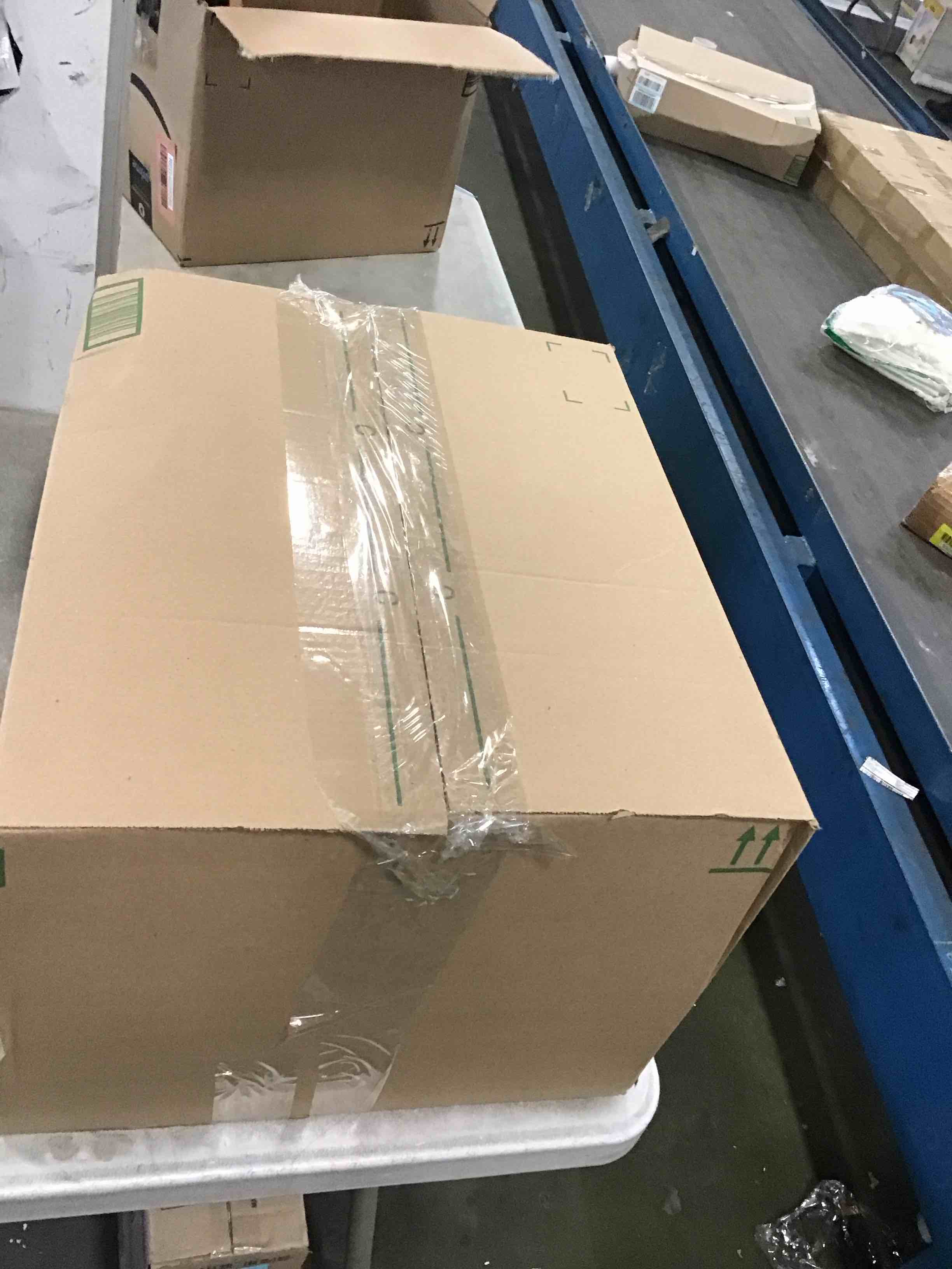 https://s3.amazonaws.com/lotting-images-prod/bidfta/RED6238837_1714232635455.jpeg