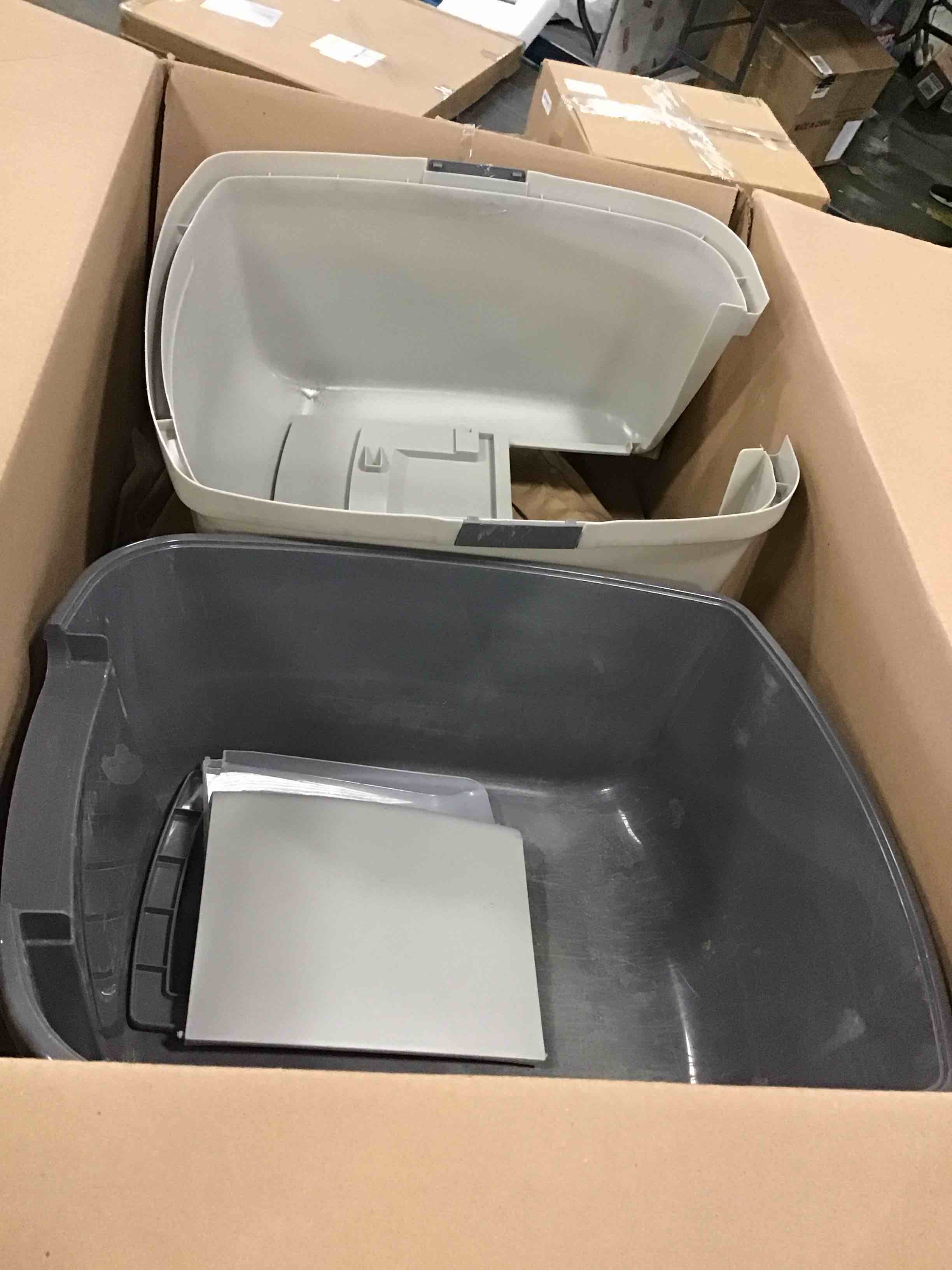 https://s3.amazonaws.com/lotting-images-prod/bidfta/RED6238864_1714235040296.jpeg
