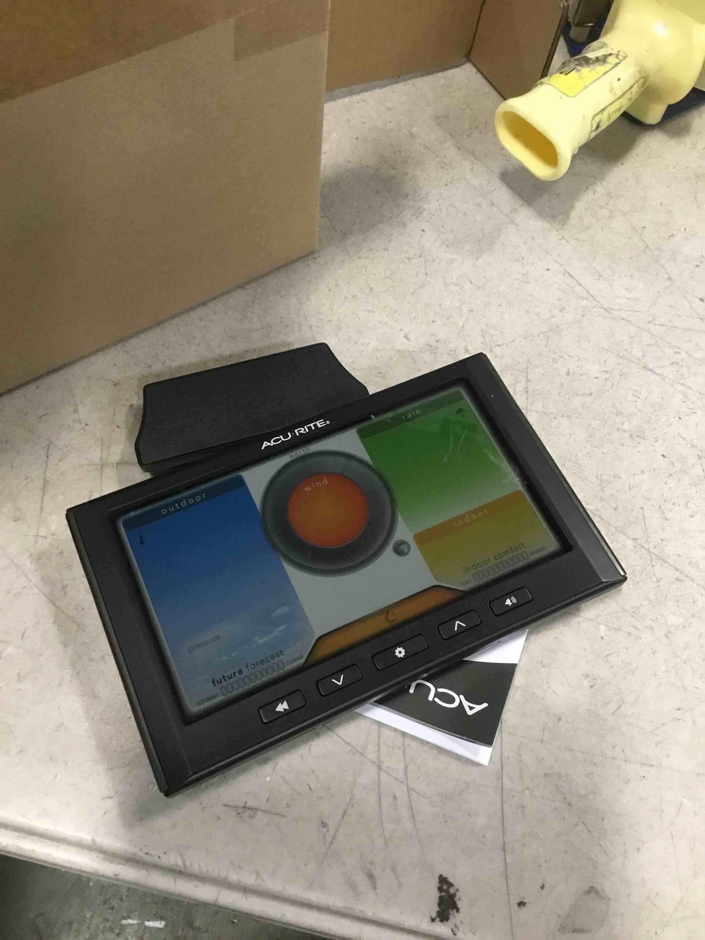 https://s3.amazonaws.com/lotting-images-prod/bidfta/RED6239382_1714058645406.jpeg