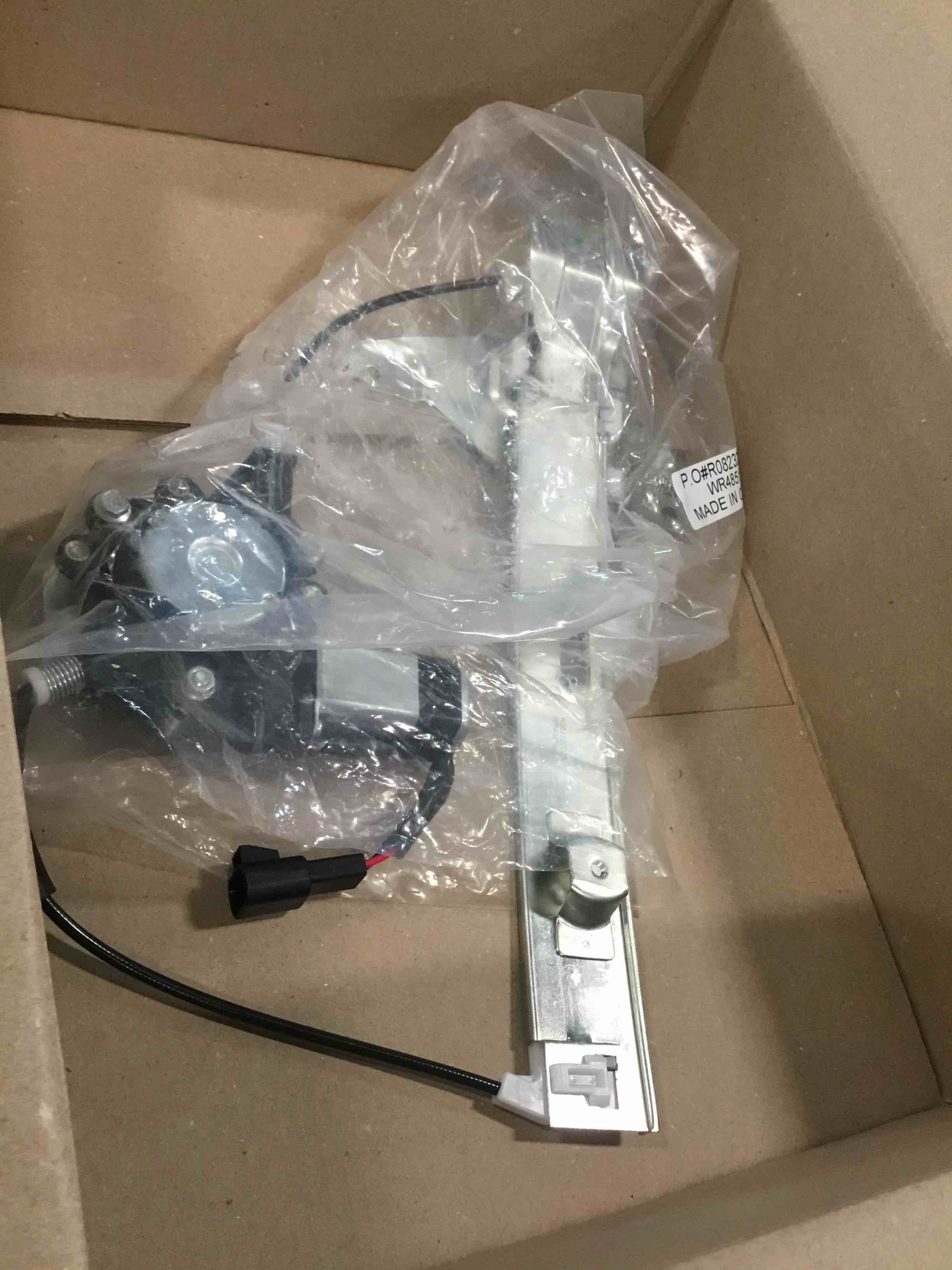 https://s3.amazonaws.com/lotting-images-prod/bidfta/RED6239995_1714396486452.jpeg