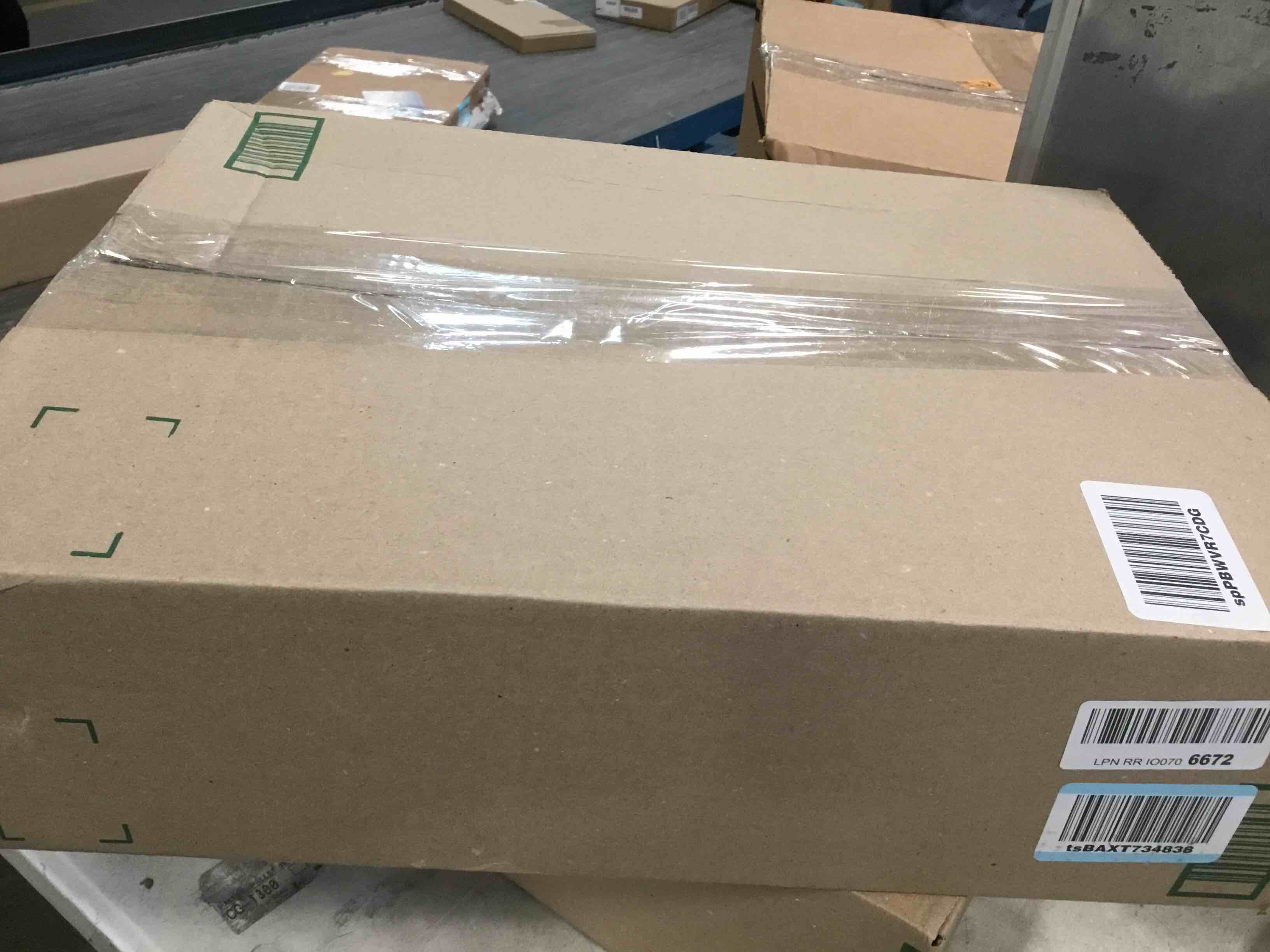 https://s3.amazonaws.com/lotting-images-prod/bidfta/RED6239995_1714396503852.jpeg