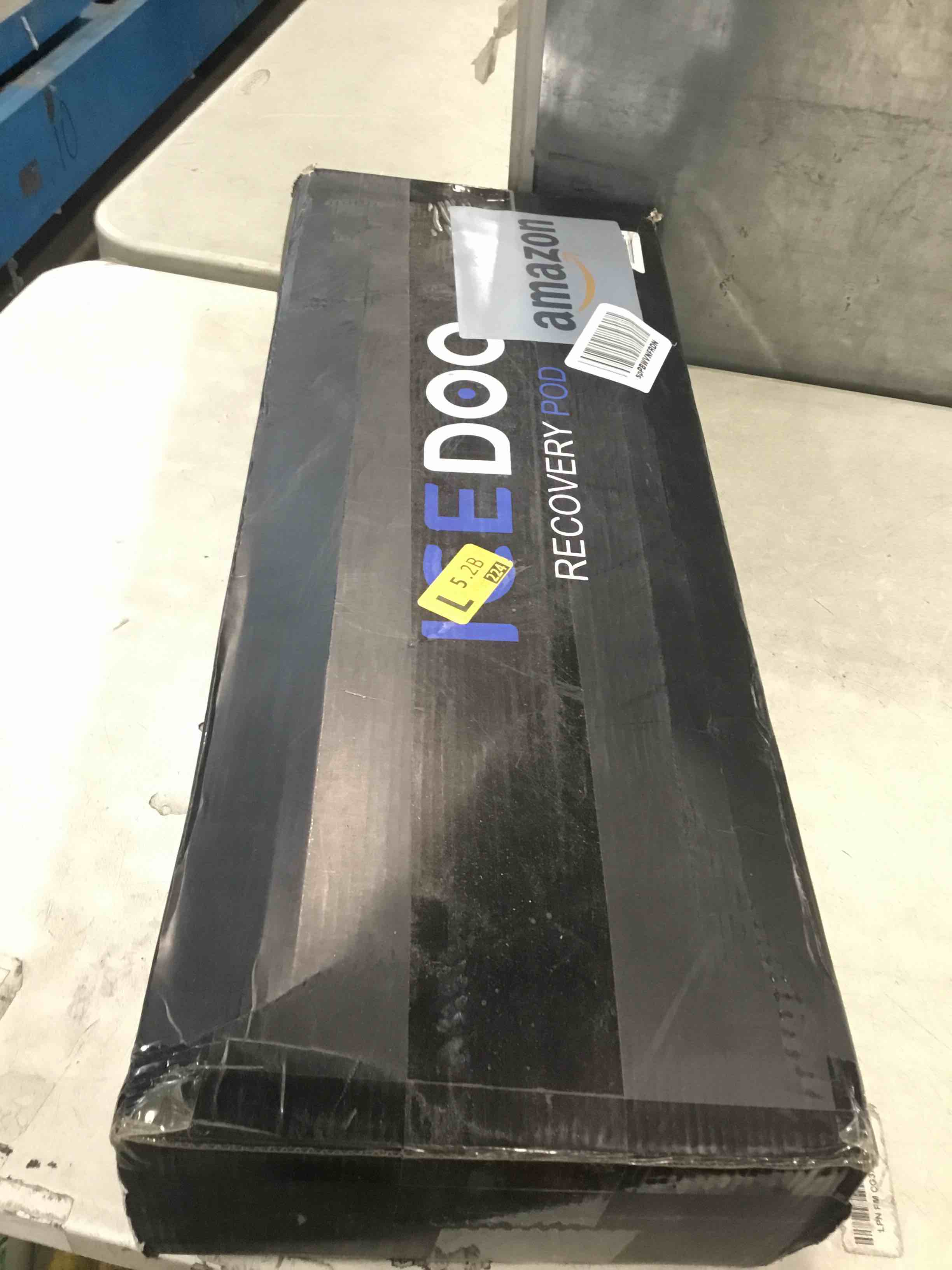 https://s3.amazonaws.com/lotting-images-prod/bidfta/RED6240018_1714400399161.jpeg