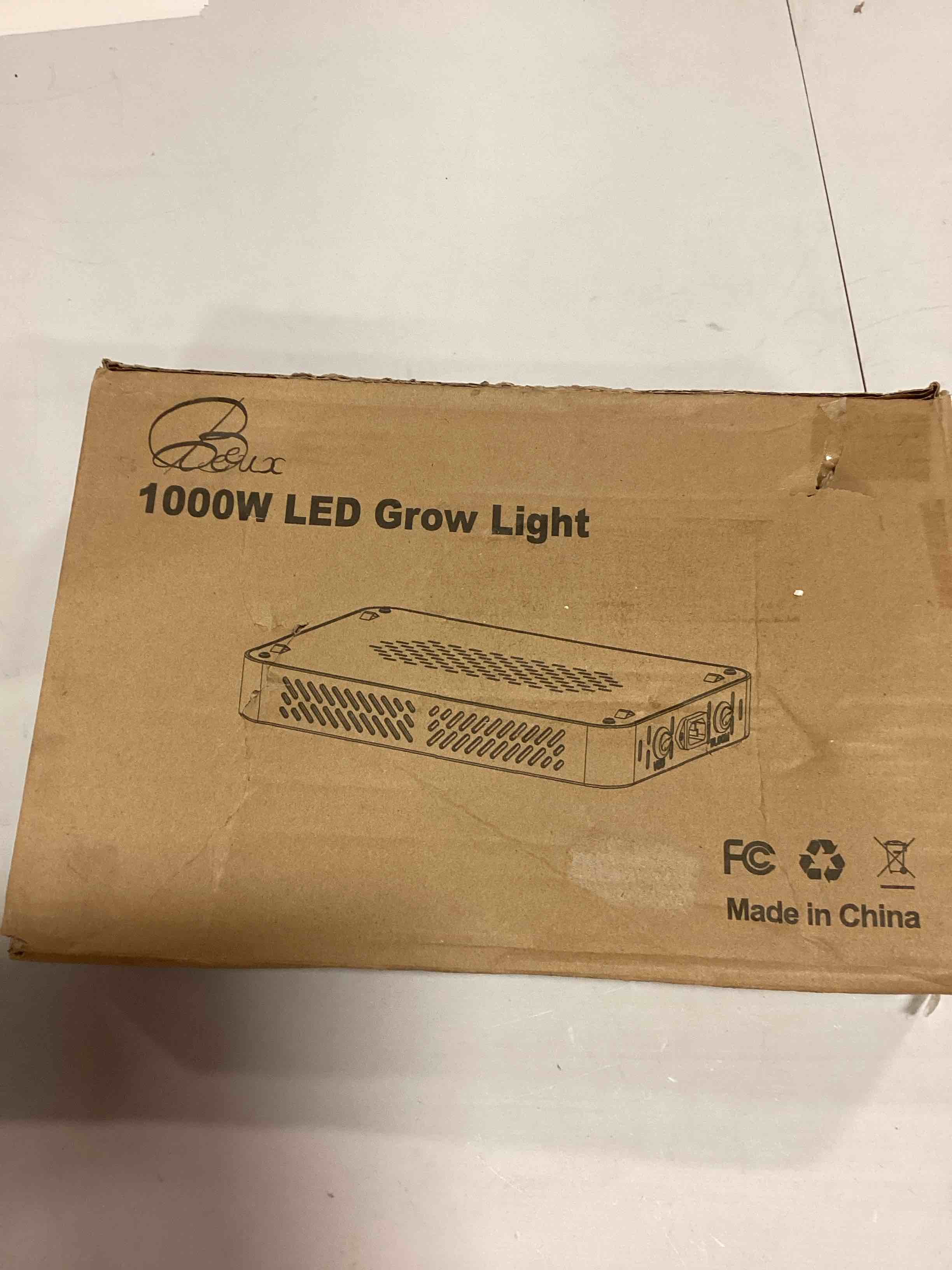 https://s3.amazonaws.com/lotting-images-prod/bidfta/RED6240682_1713794097642.jpeg