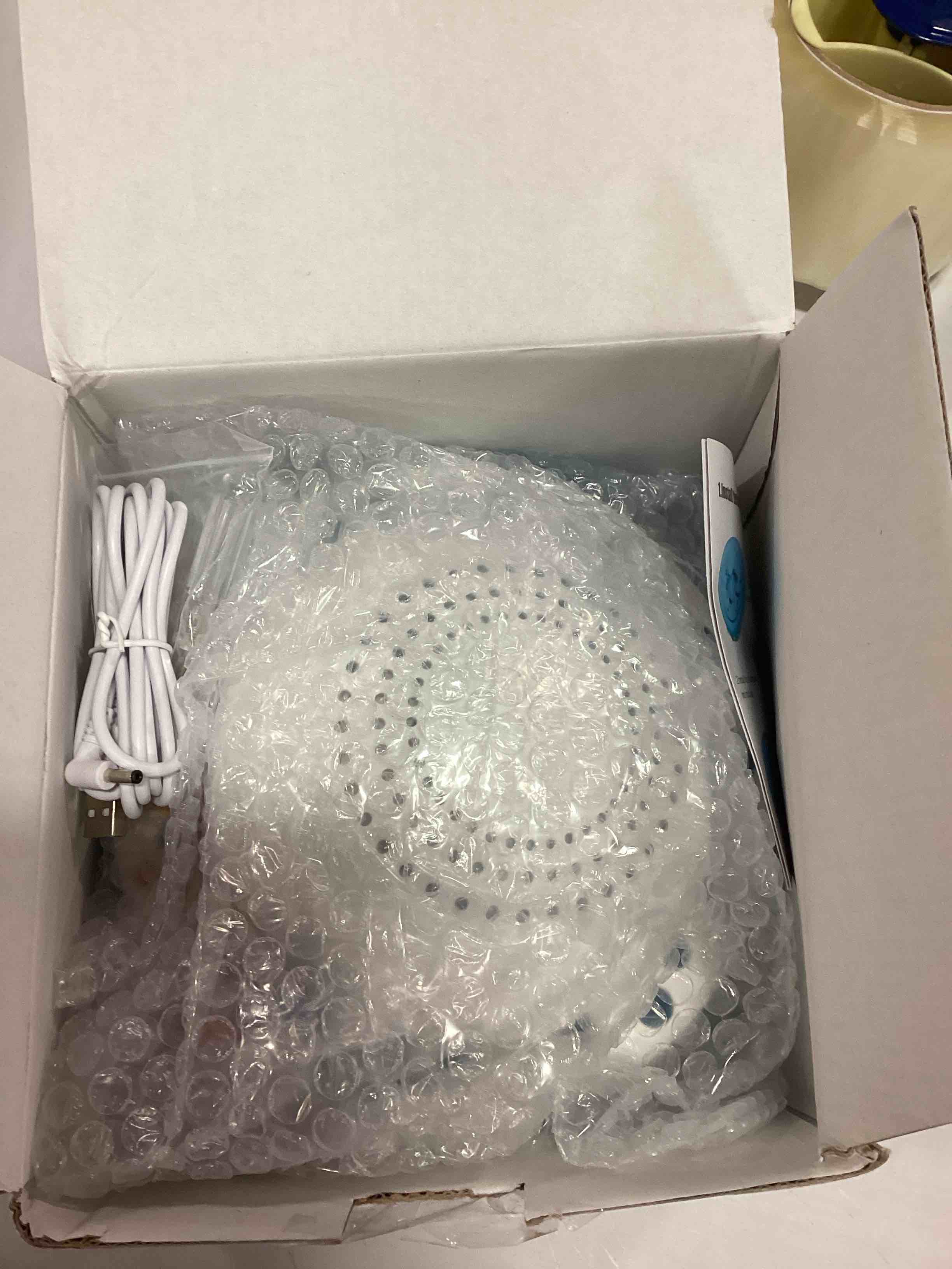 https://s3.amazonaws.com/lotting-images-prod/bidfta/RED6240700_1713796639391.jpeg