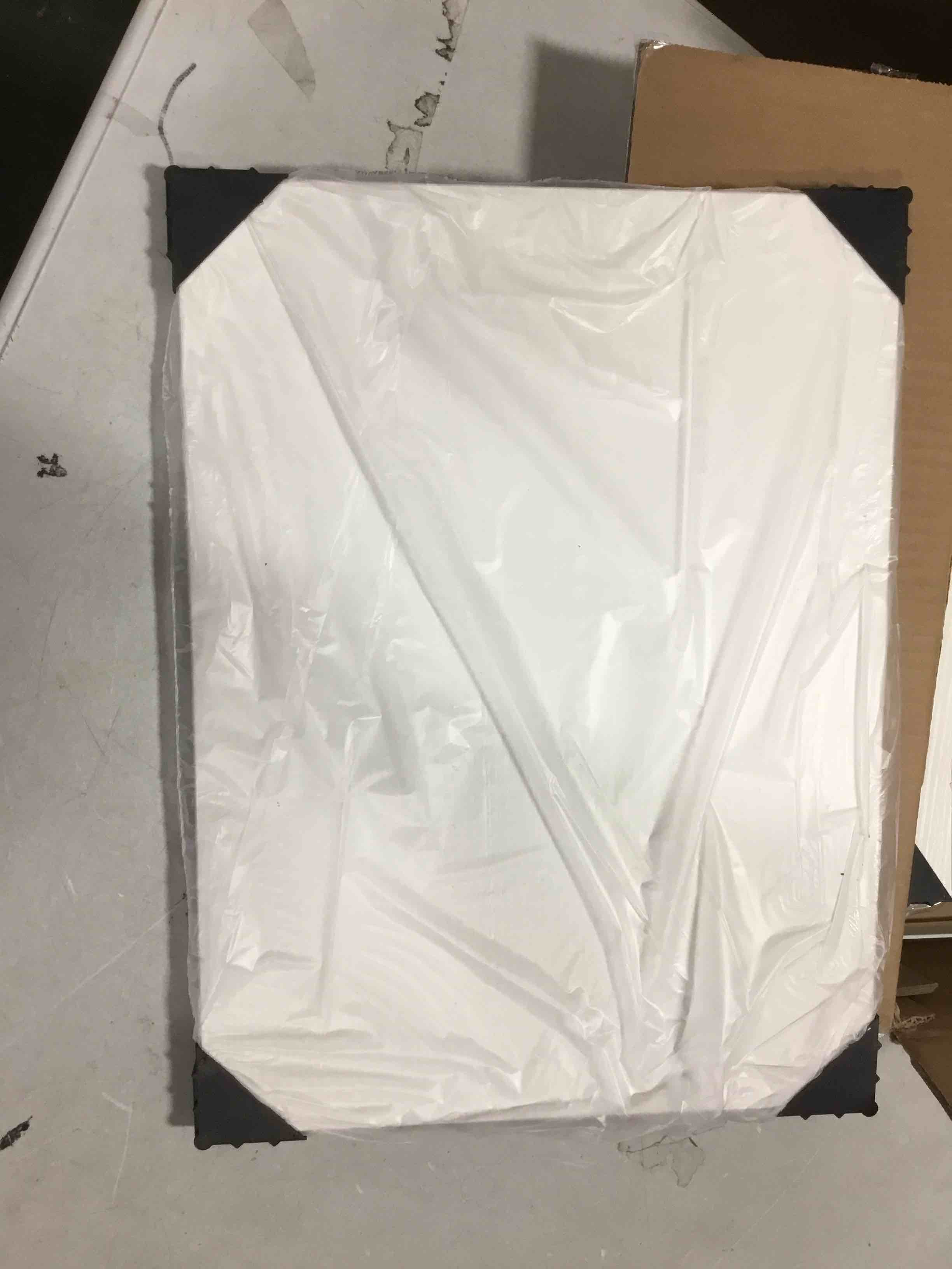 https://s3.amazonaws.com/lotting-images-prod/bidfta/RED6240975_1713884399249.jpeg