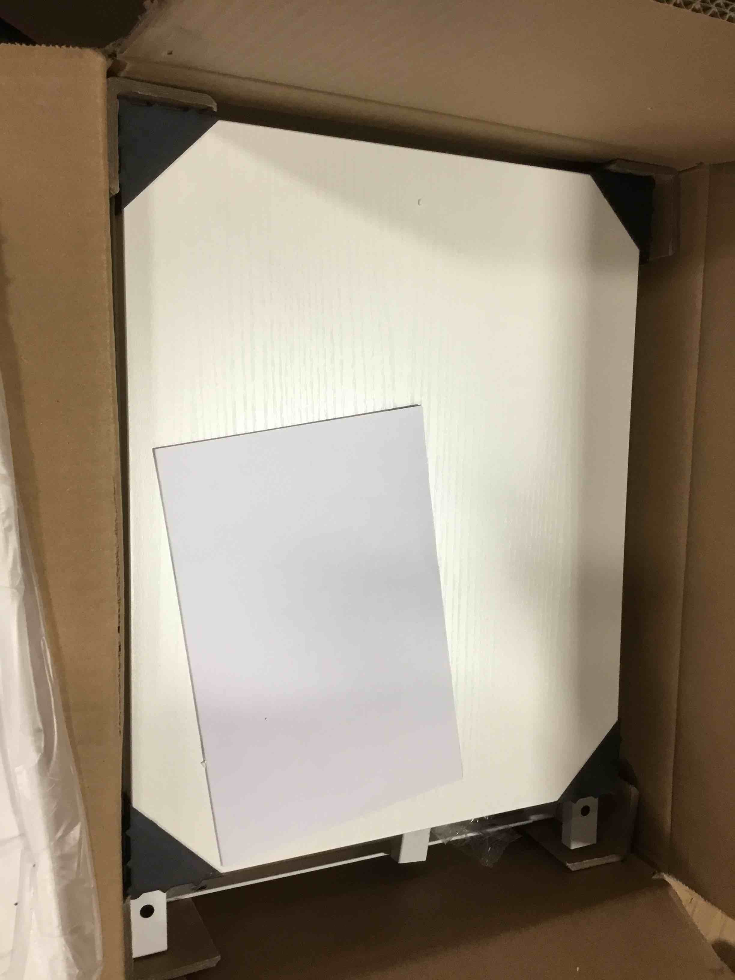 https://s3.amazonaws.com/lotting-images-prod/bidfta/RED6240975_1713884409809.jpeg