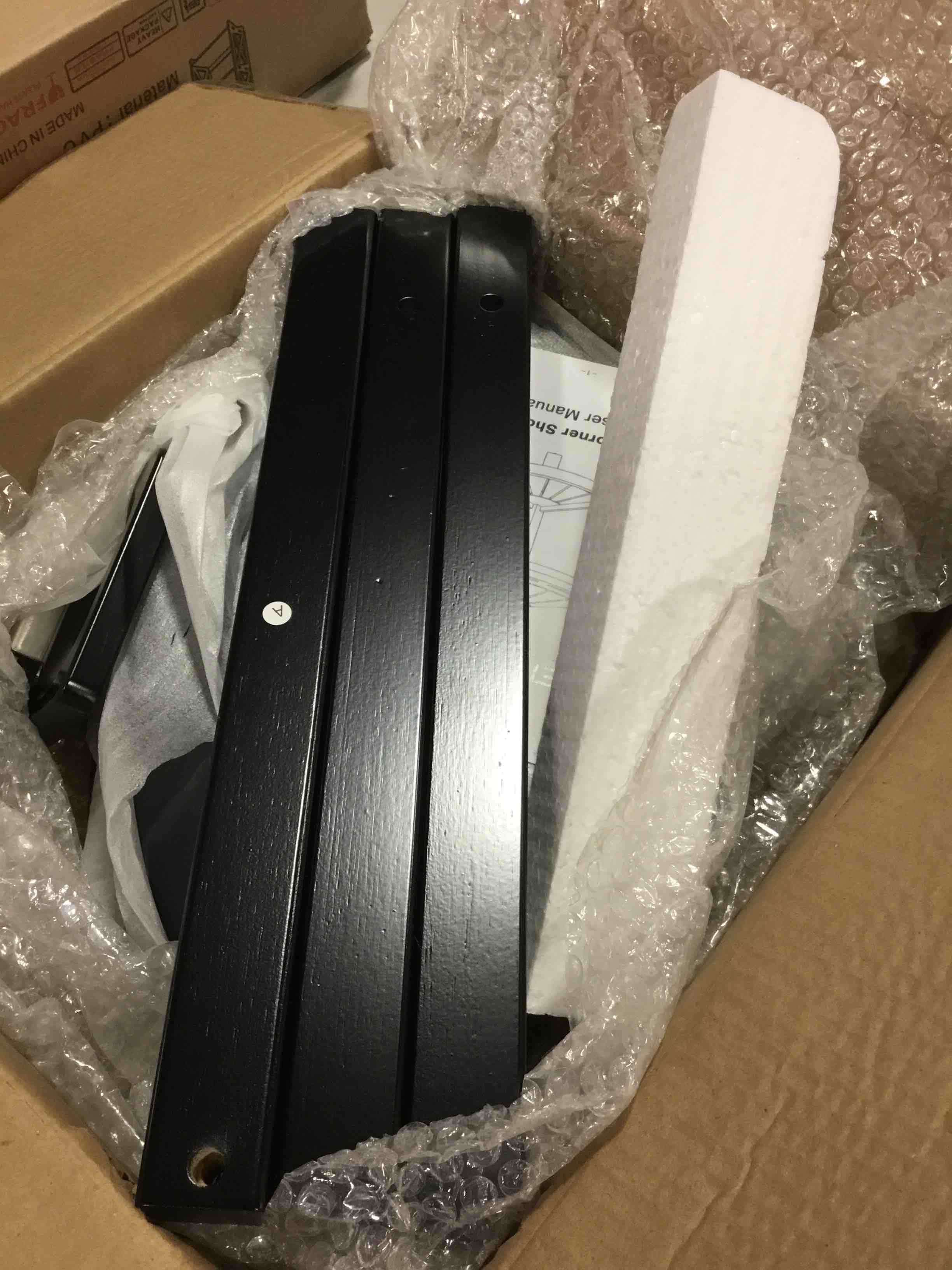 https://s3.amazonaws.com/lotting-images-prod/bidfta/RED6240983_1713886160332.jpeg