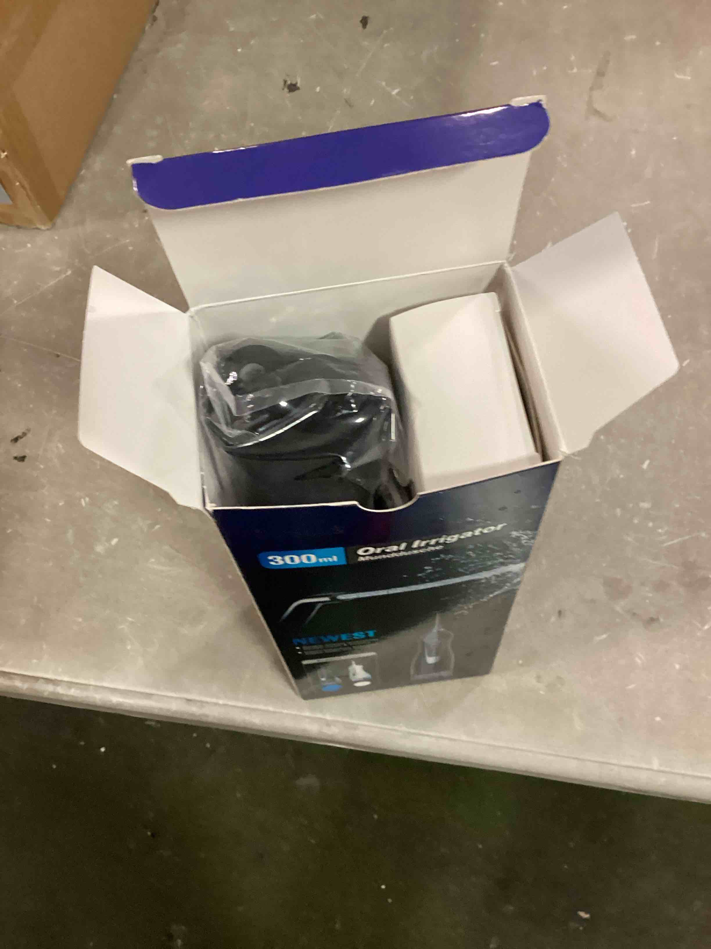https://s3.amazonaws.com/lotting-images-prod/bidfta/RED6241392_1714408977714.jpeg