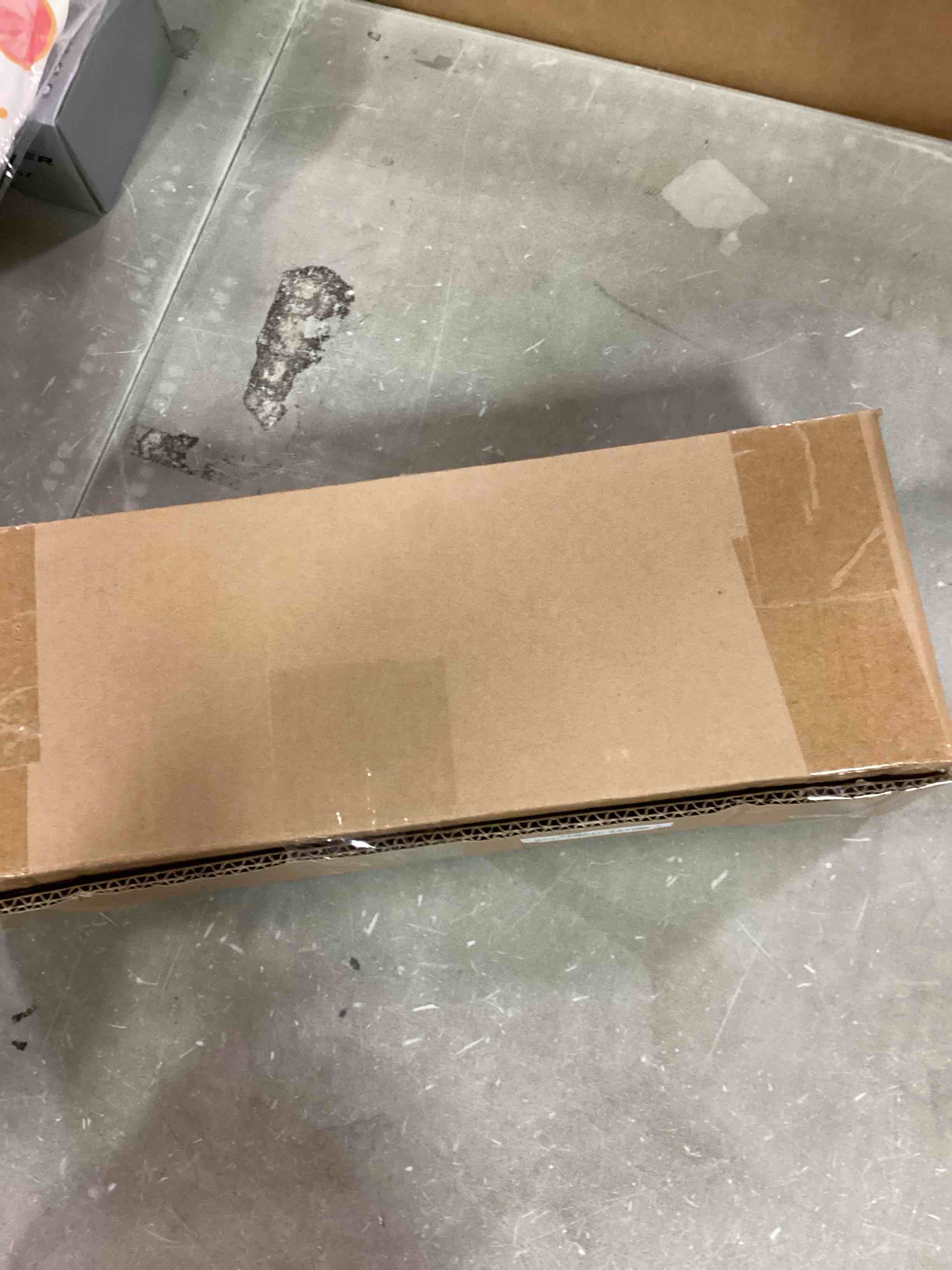 https://s3.amazonaws.com/lotting-images-prod/bidfta/RED6241420_1714411456320.jpeg