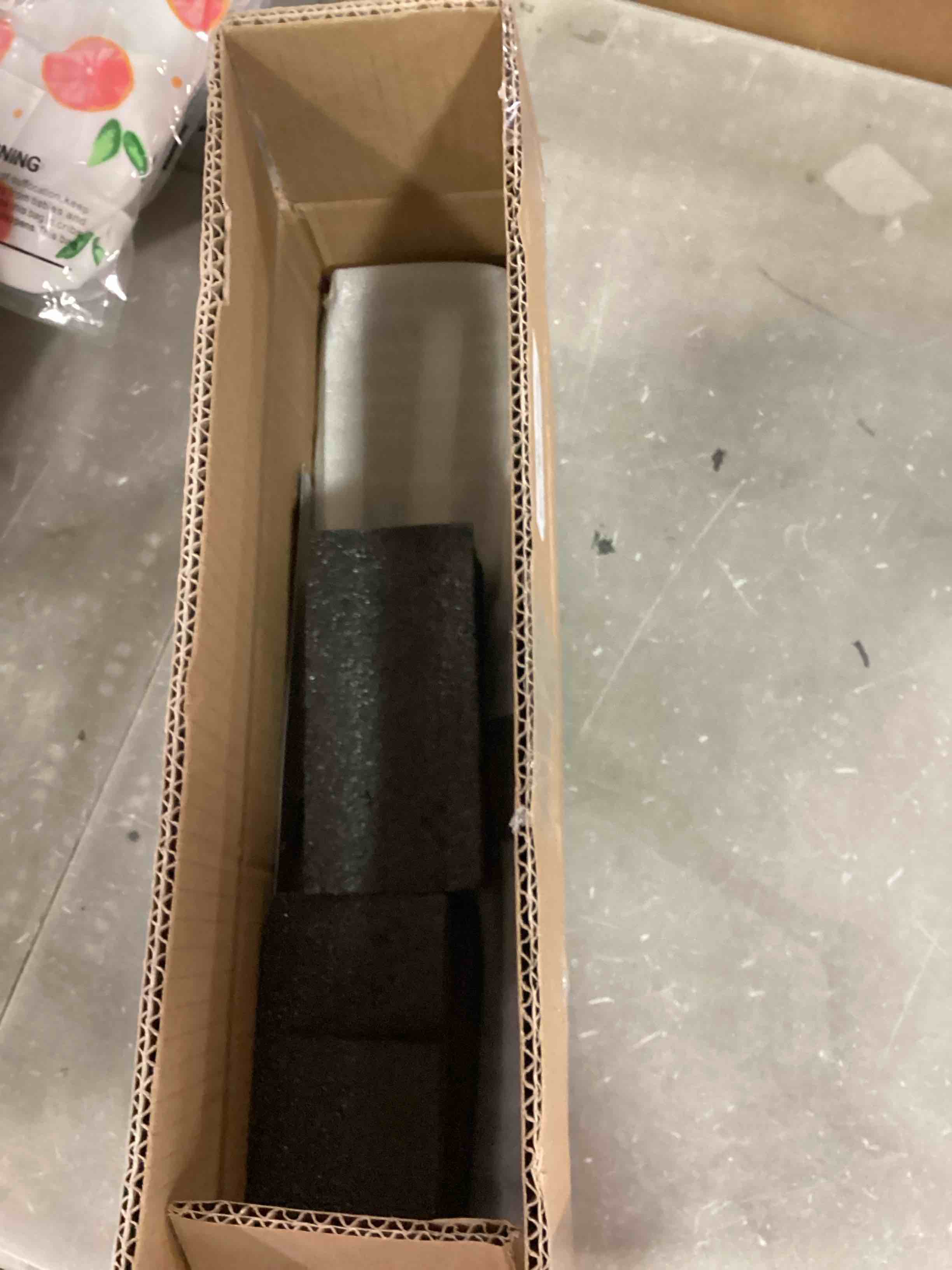 https://s3.amazonaws.com/lotting-images-prod/bidfta/RED6241420_1714411469137.jpeg