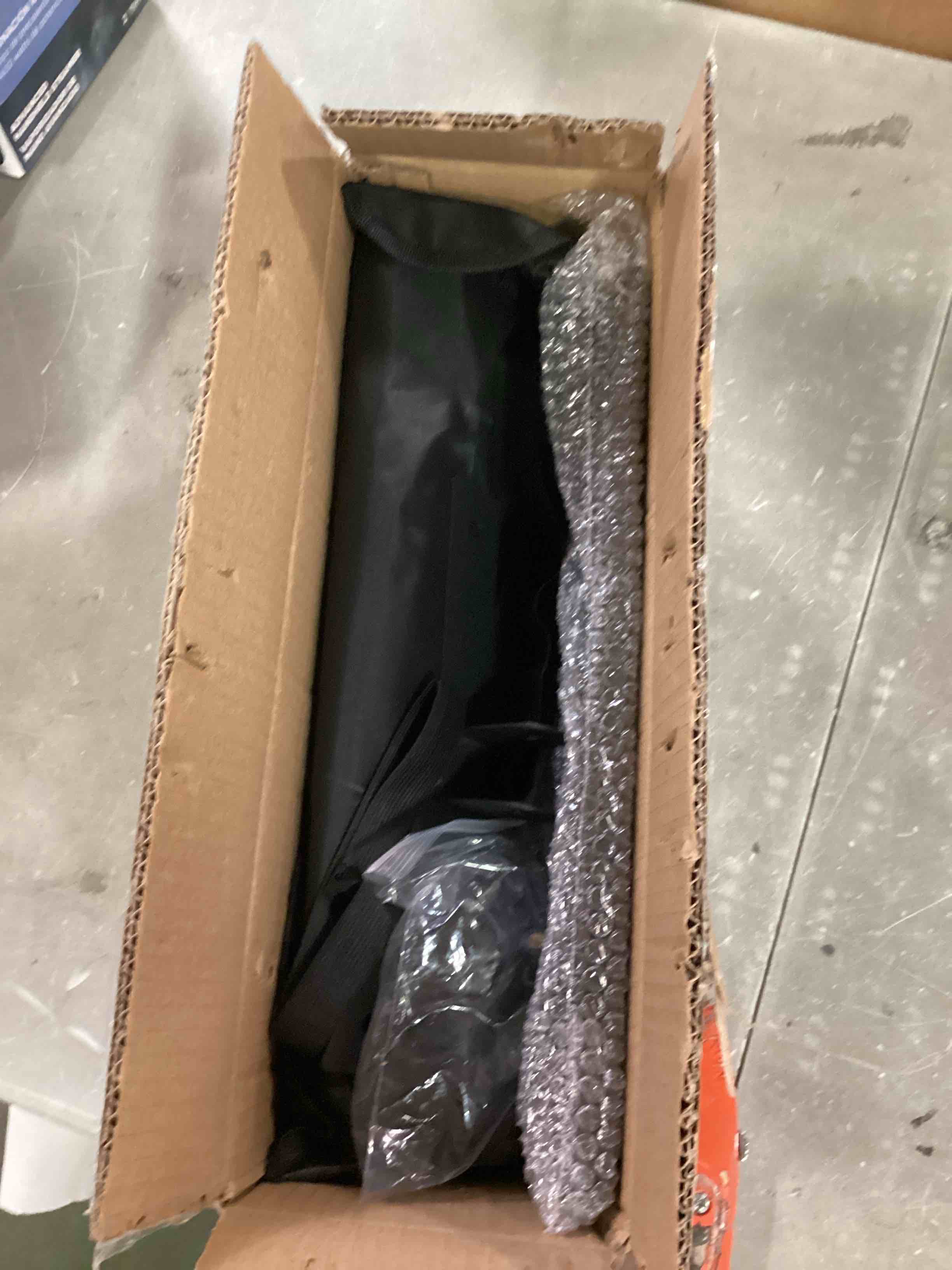 https://s3.amazonaws.com/lotting-images-prod/bidfta/RED6241460_1714414978130.jpeg