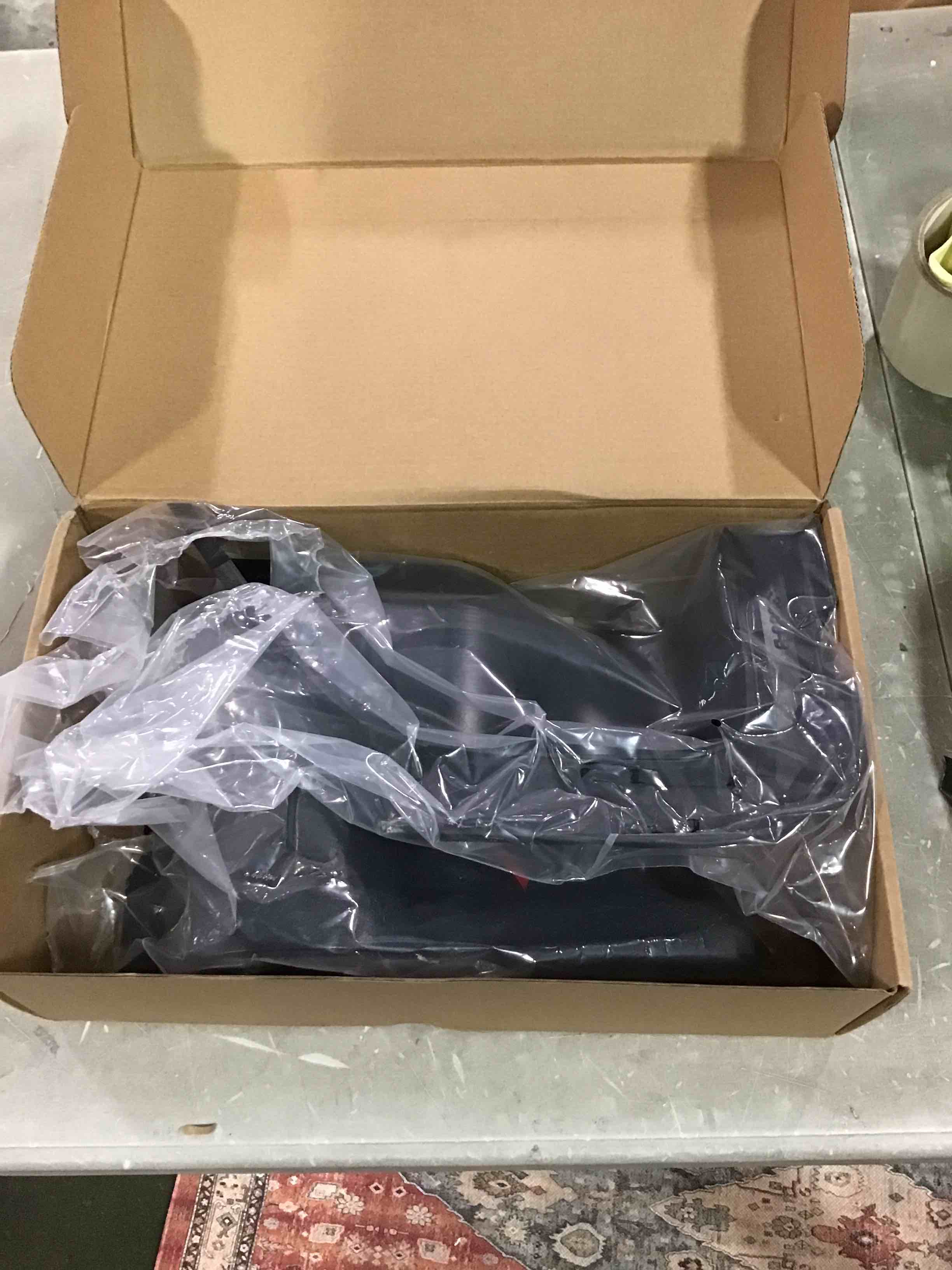 https://s3.amazonaws.com/lotting-images-prod/bidfta/RED6241576_1714481100313.jpeg