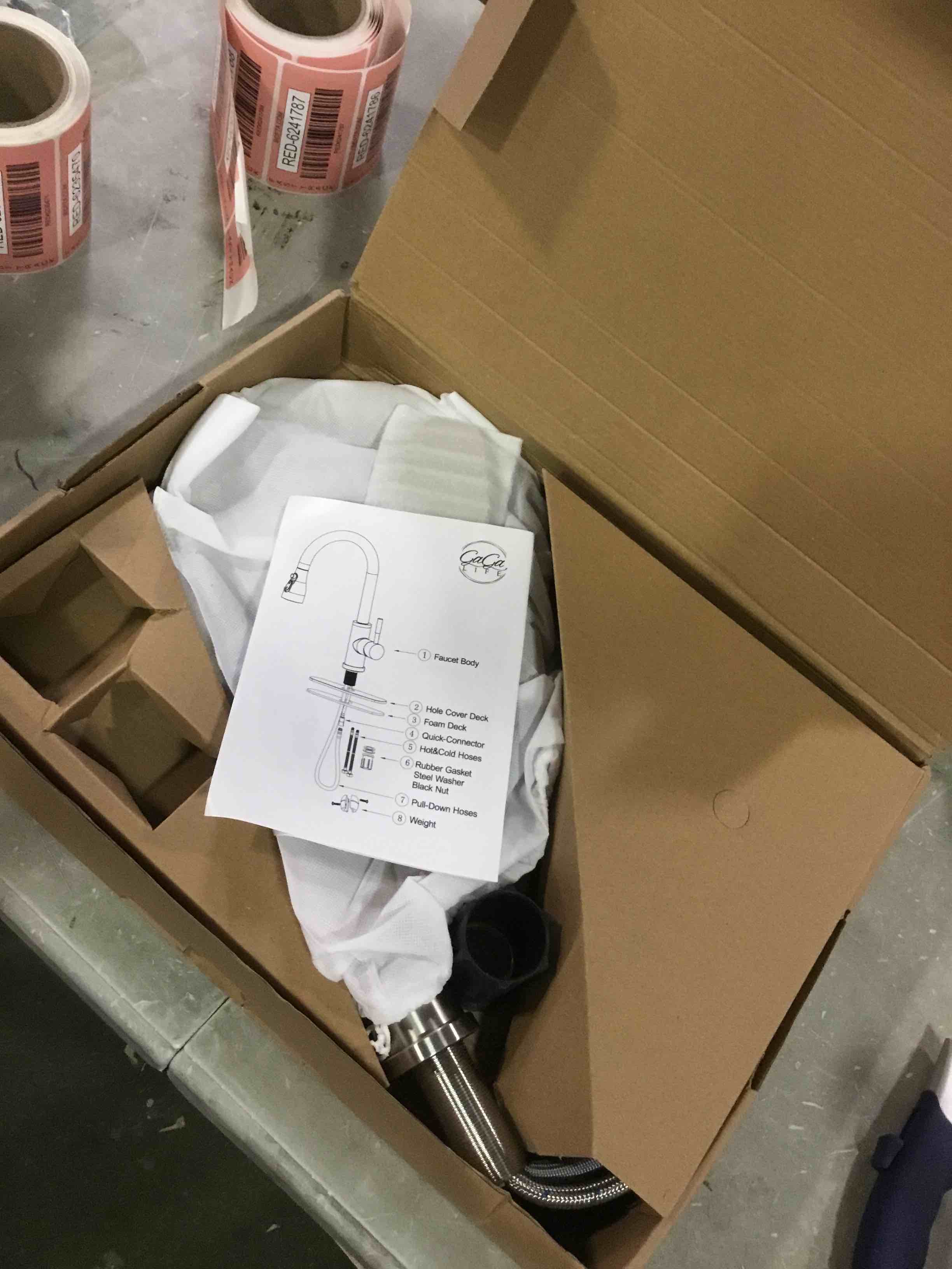 https://s3.amazonaws.com/lotting-images-prod/bidfta/RED6241779_1714581740283.jpeg