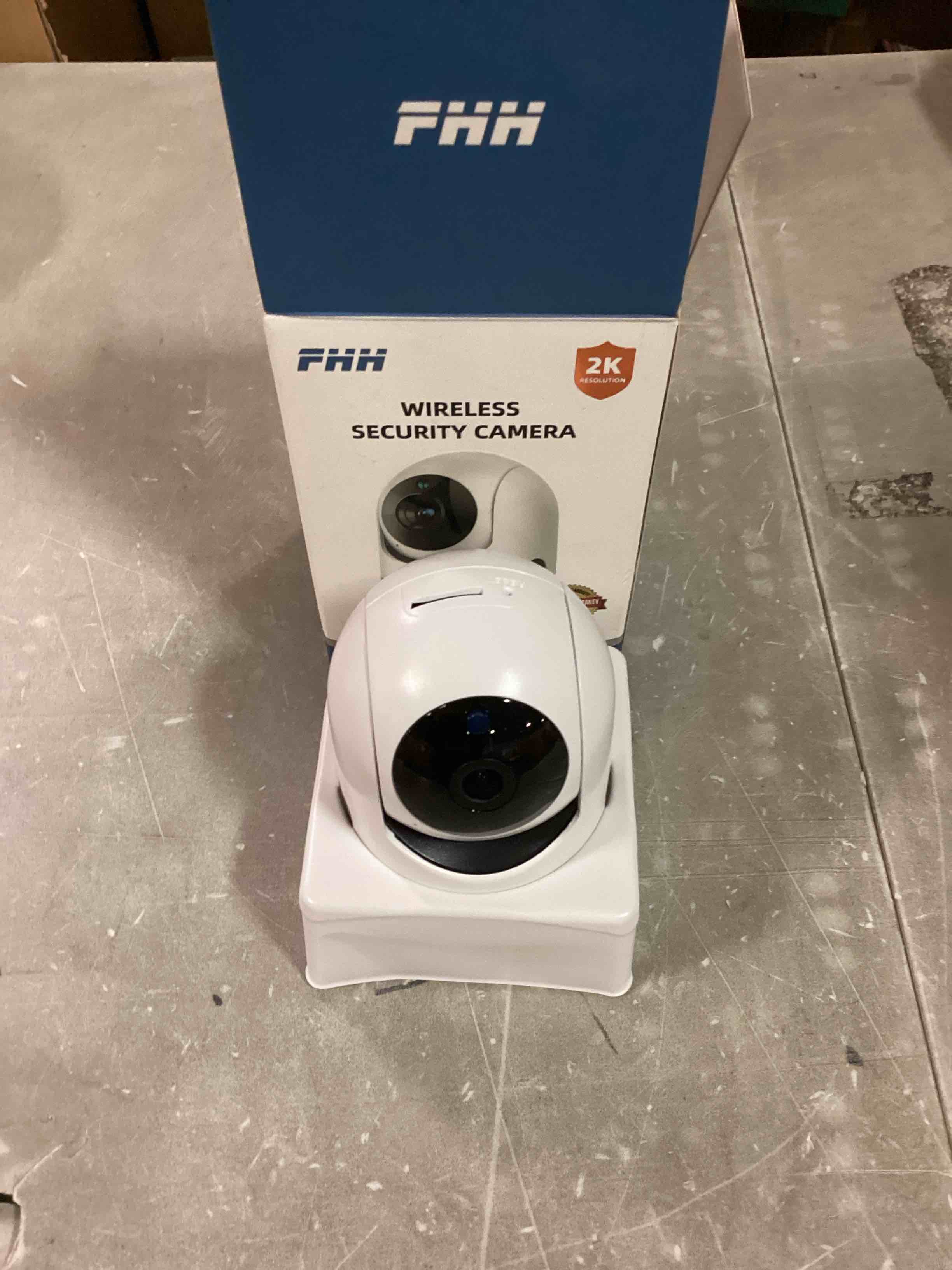 https://s3.amazonaws.com/lotting-images-prod/bidfta/RED6241807_1714657203473.jpeg
