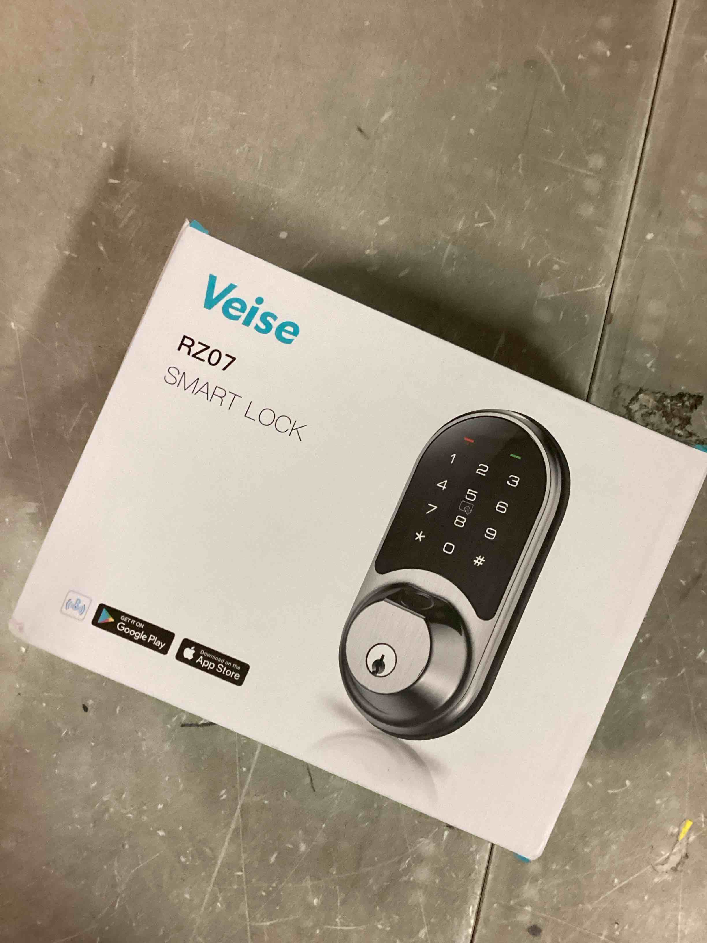 https://s3.amazonaws.com/lotting-images-prod/bidfta/RED6241813_1714660160757.jpeg