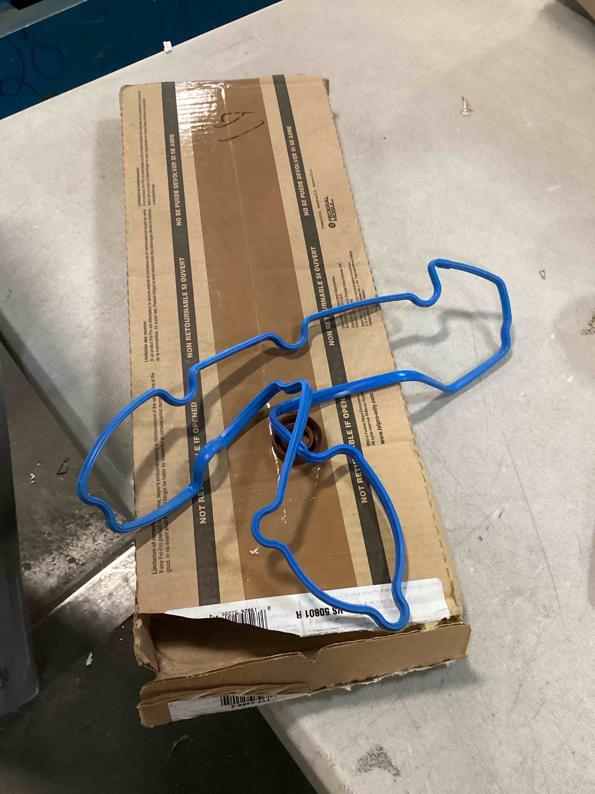 https://s3.amazonaws.com/lotting-images-prod/bidfta/RED6242091_1713798697689.jpeg
