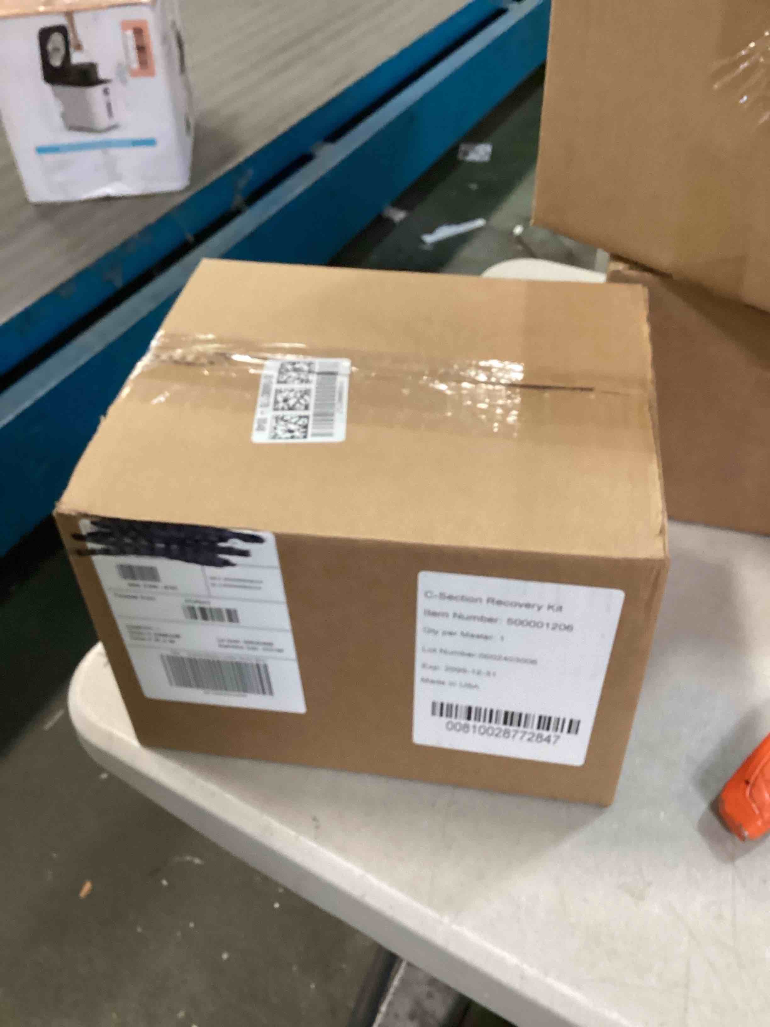 https://s3.amazonaws.com/lotting-images-prod/bidfta/RED6242173_1713811265020.jpeg