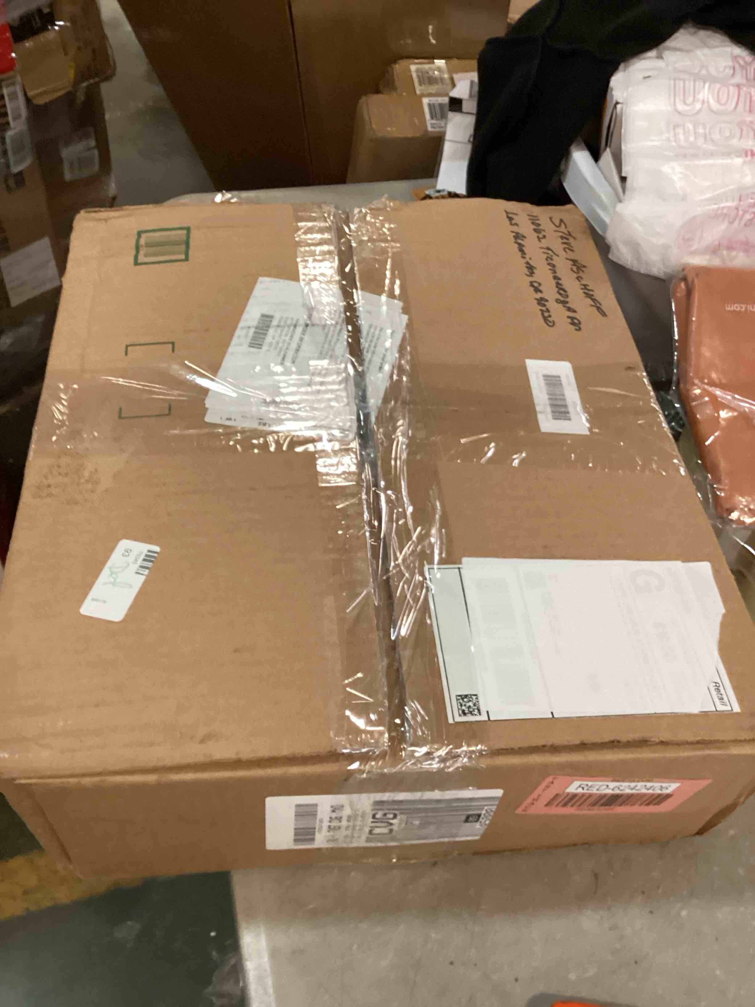 https://s3.amazonaws.com/lotting-images-prod/bidfta/RED6242406_1713901169559.jpeg