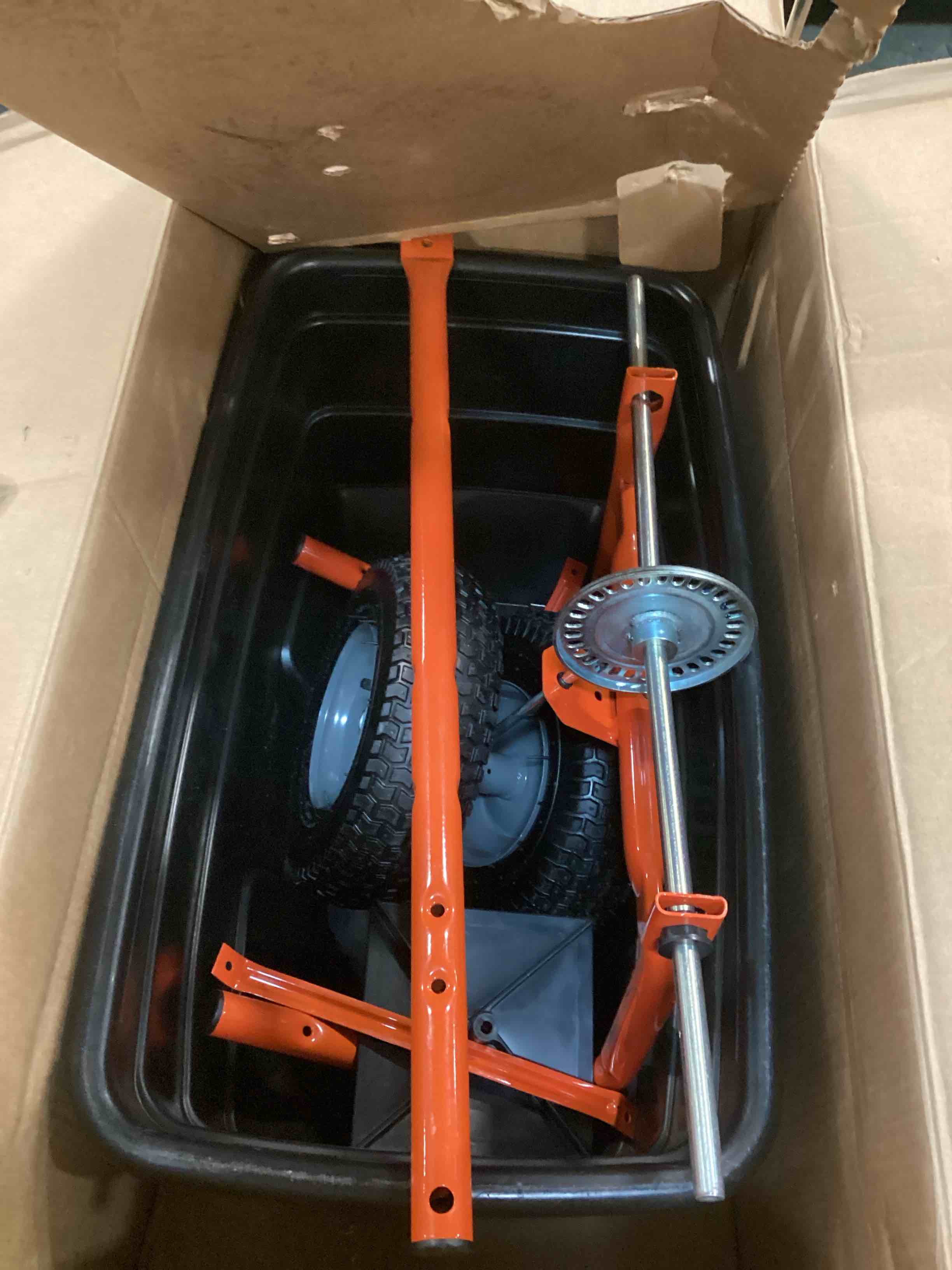 https://s3.amazonaws.com/lotting-images-prod/bidfta/RED6242566_1713975590718.jpeg