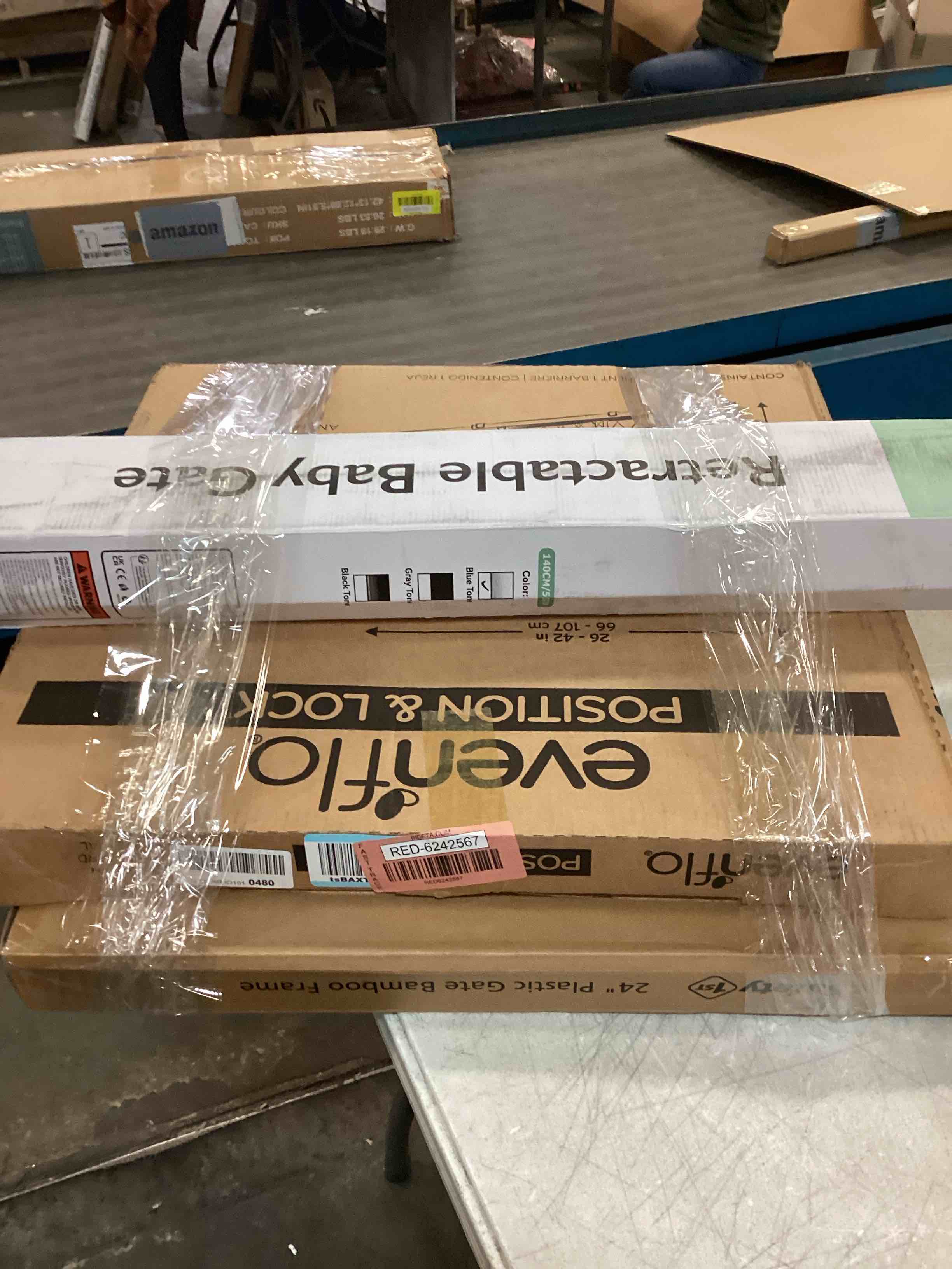 https://s3.amazonaws.com/lotting-images-prod/bidfta/RED6242567_1713975826238.jpeg