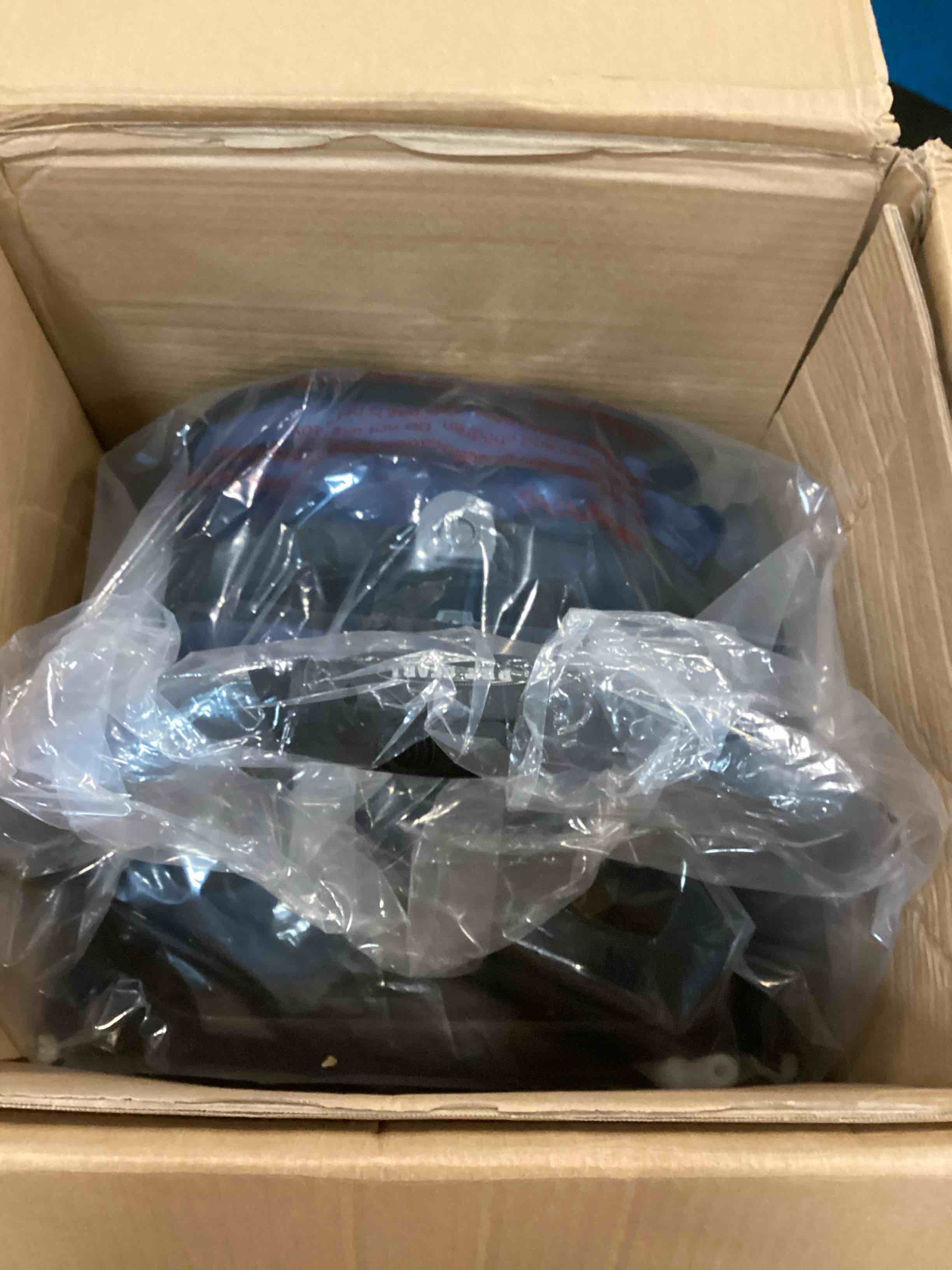 https://s3.amazonaws.com/lotting-images-prod/bidfta/RED6242594_1713981423742.jpeg