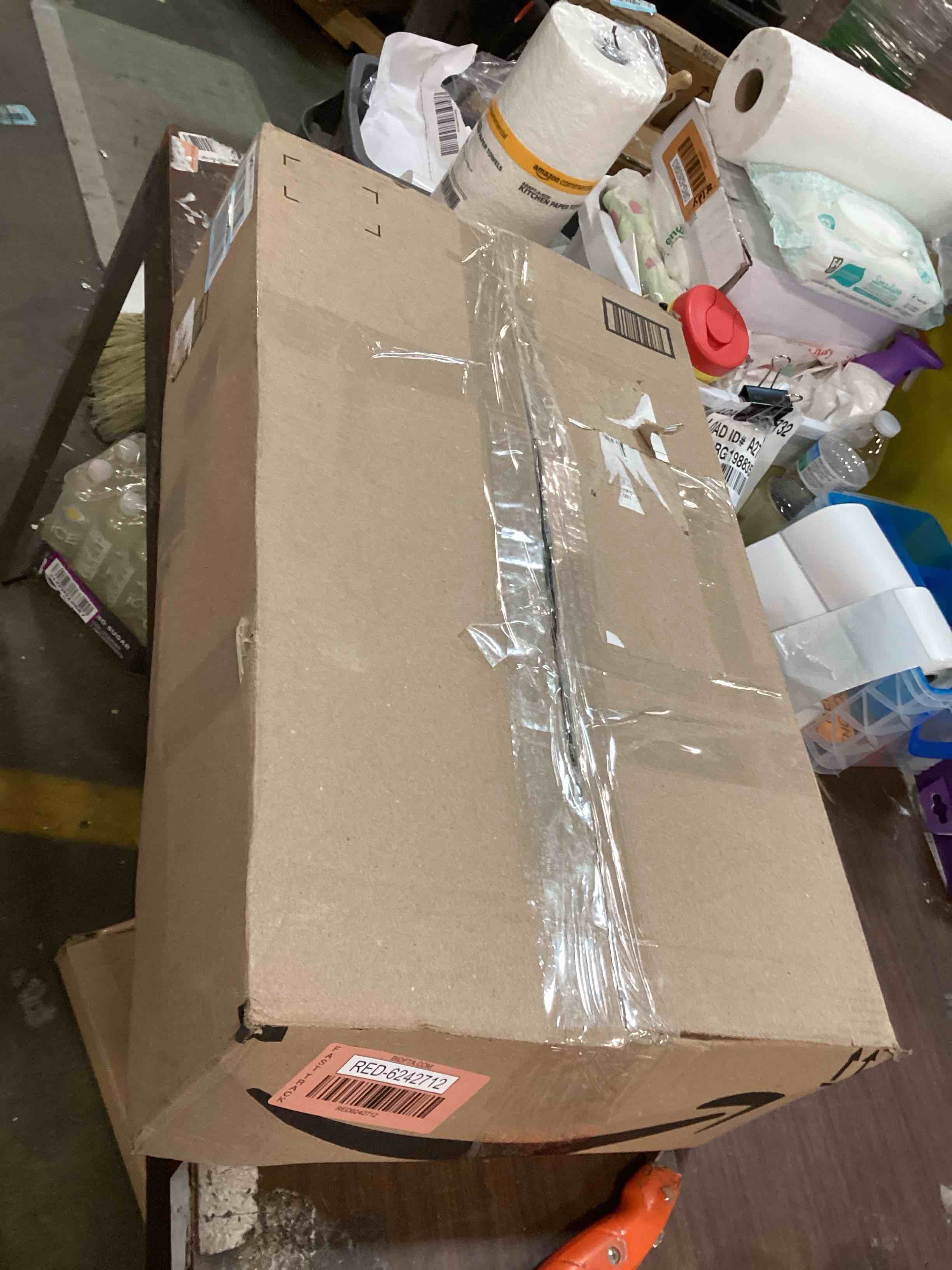 https://s3.amazonaws.com/lotting-images-prod/bidfta/RED6242712_1714052119367.jpeg