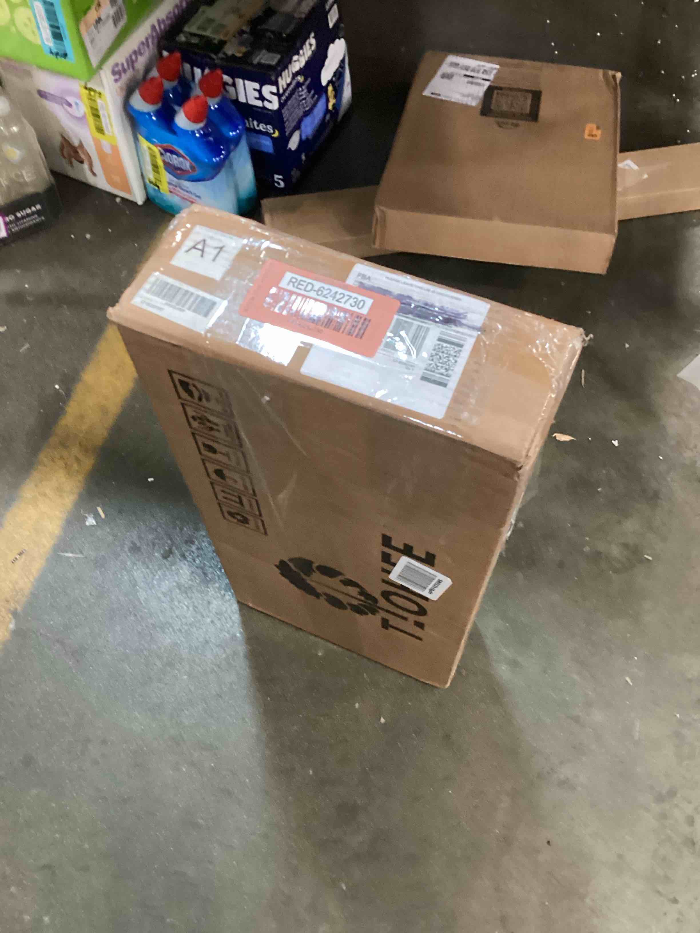 https://s3.amazonaws.com/lotting-images-prod/bidfta/RED6242730_1714055327787.jpeg