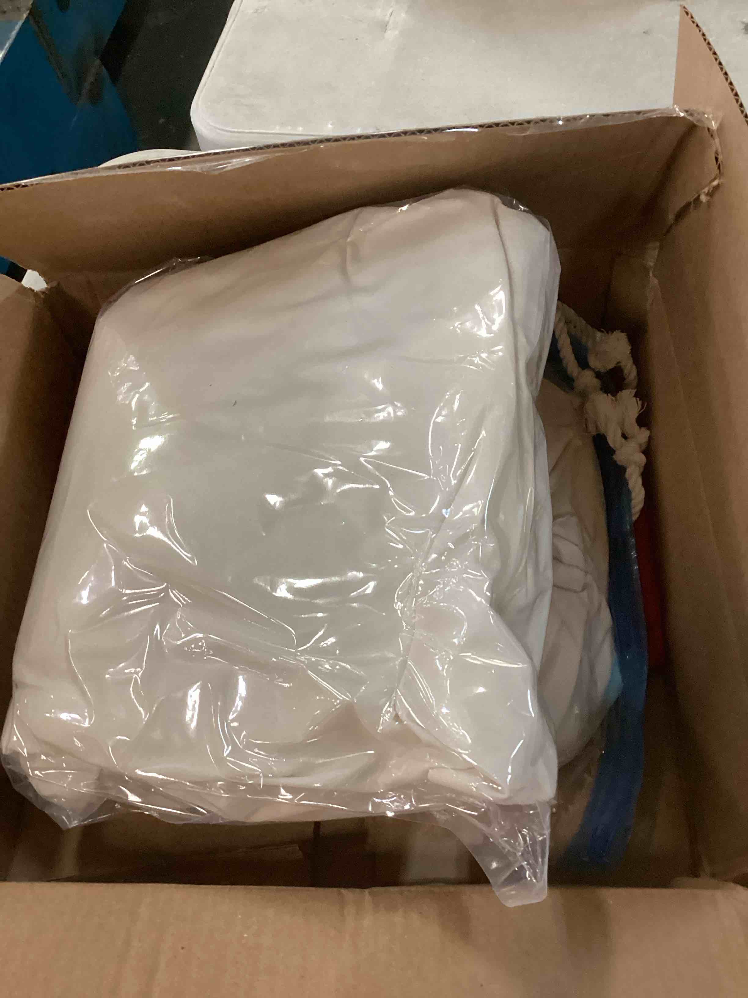 https://s3.amazonaws.com/lotting-images-prod/bidfta/RED6243138_1714401568142.jpeg