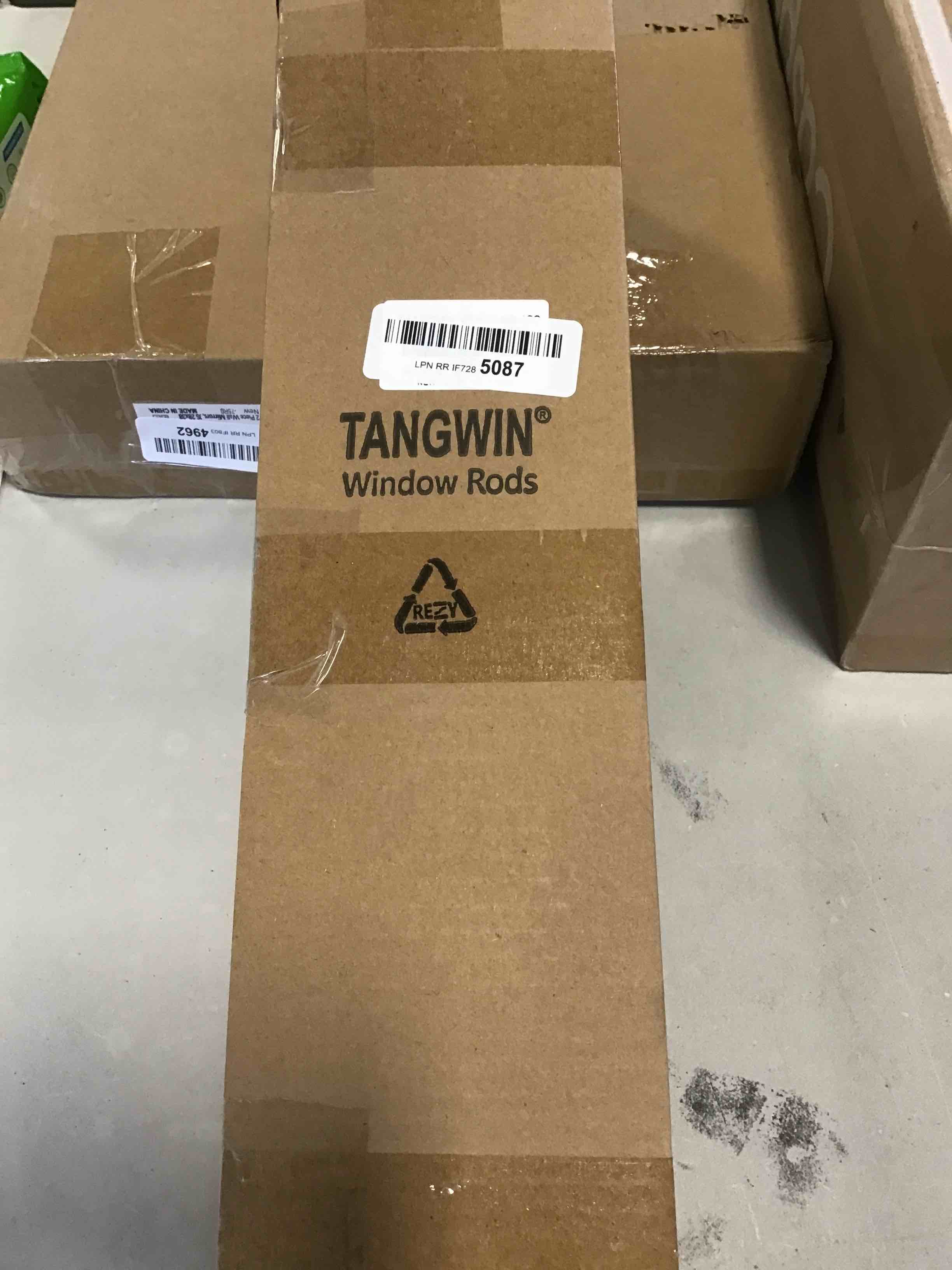 https://s3.amazonaws.com/lotting-images-prod/bidfta/RED6243810_1713452552930.jpeg