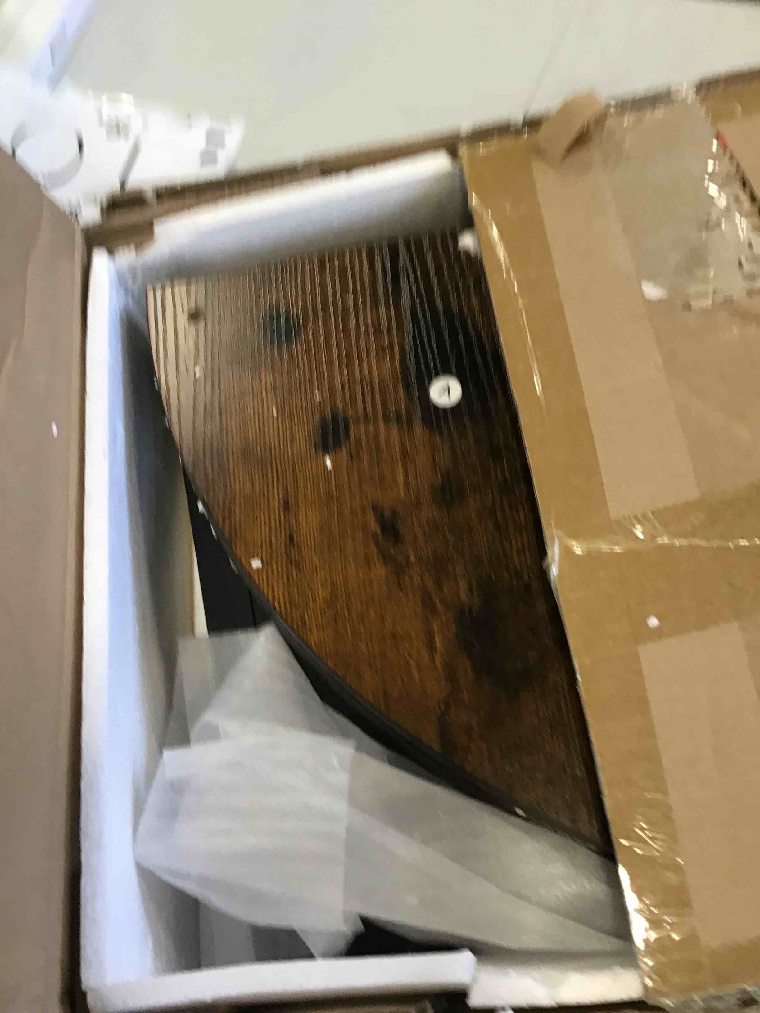 https://s3.amazonaws.com/lotting-images-prod/bidfta/RED6244056_1713470897819.jpeg
