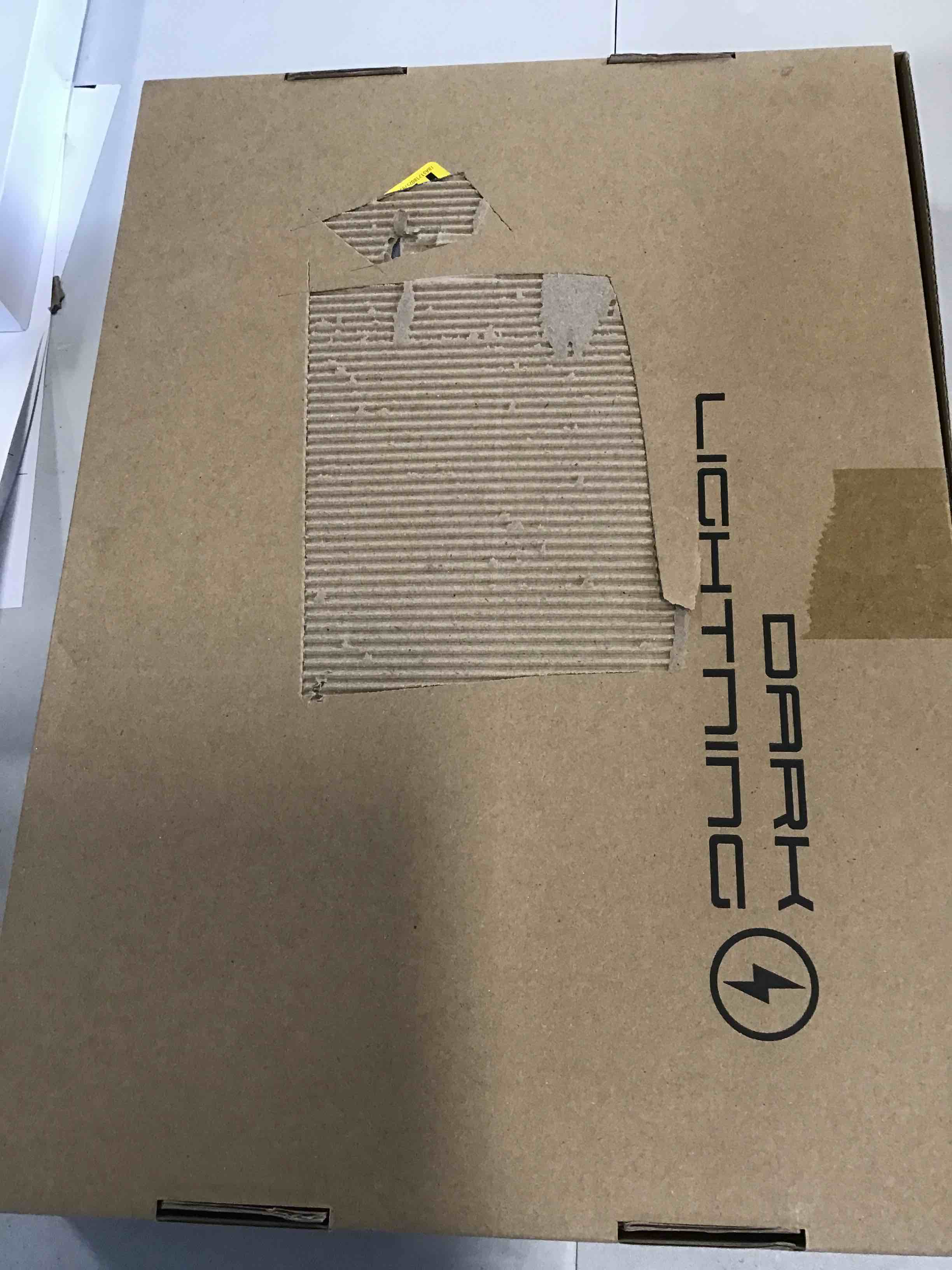 https://s3.amazonaws.com/lotting-images-prod/bidfta/RED6244522_1713554597637.jpeg
