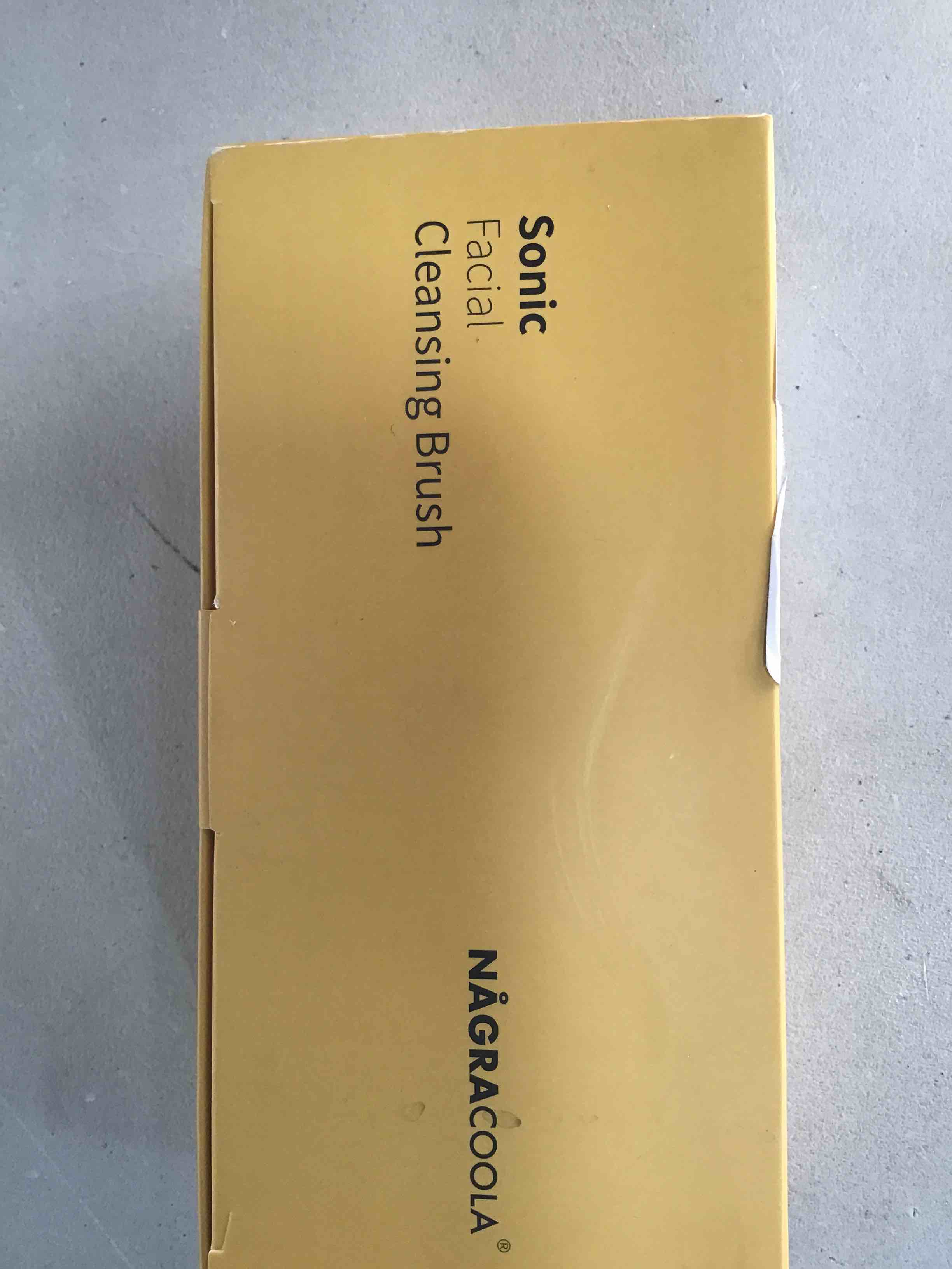 https://s3.amazonaws.com/lotting-images-prod/bidfta/RED6244653_1713787628818.jpeg