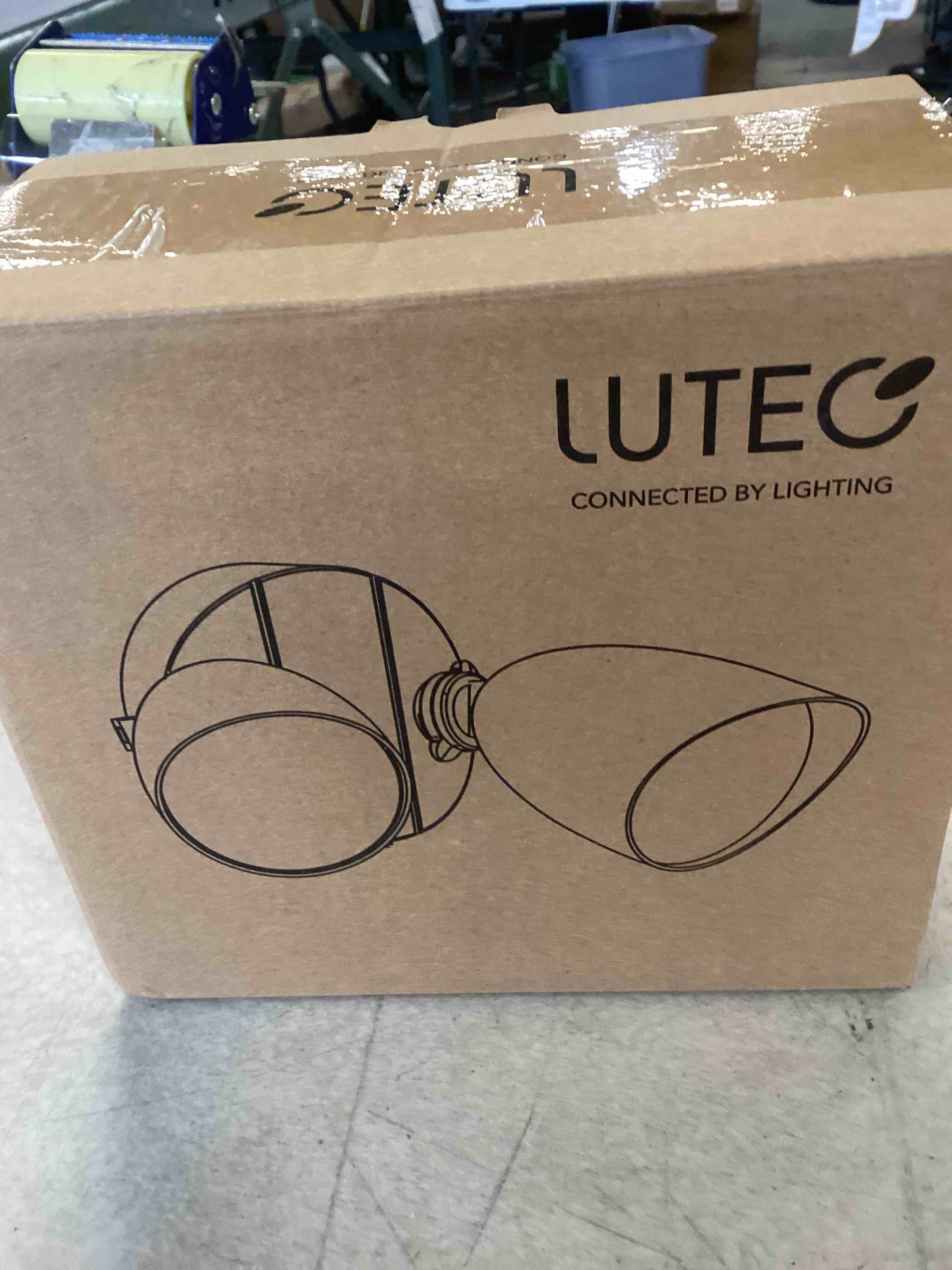 https://s3.amazonaws.com/lotting-images-prod/bidfta/RED6246083_1713883753669.jpeg
