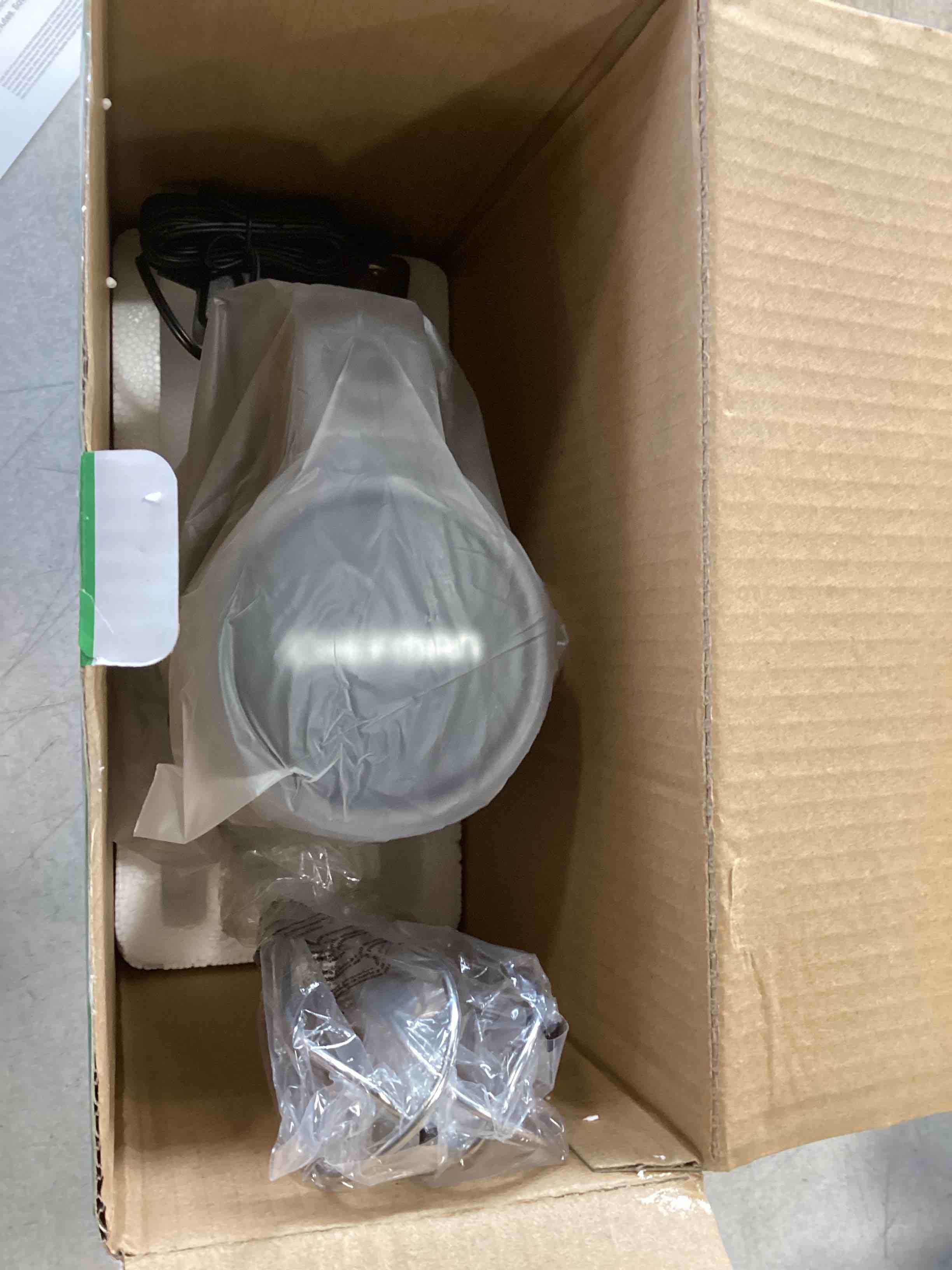 https://s3.amazonaws.com/lotting-images-prod/bidfta/RED6246404_1713962124675.jpeg