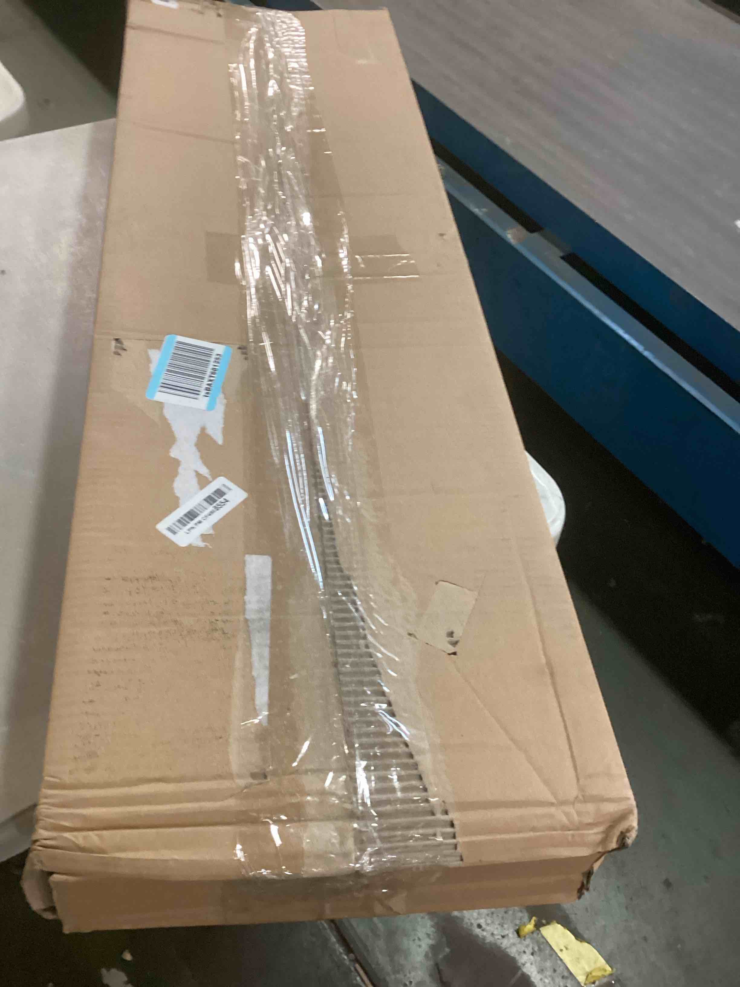https://s3.amazonaws.com/lotting-images-prod/bidfta/RED6246623_1713441024533.jpeg