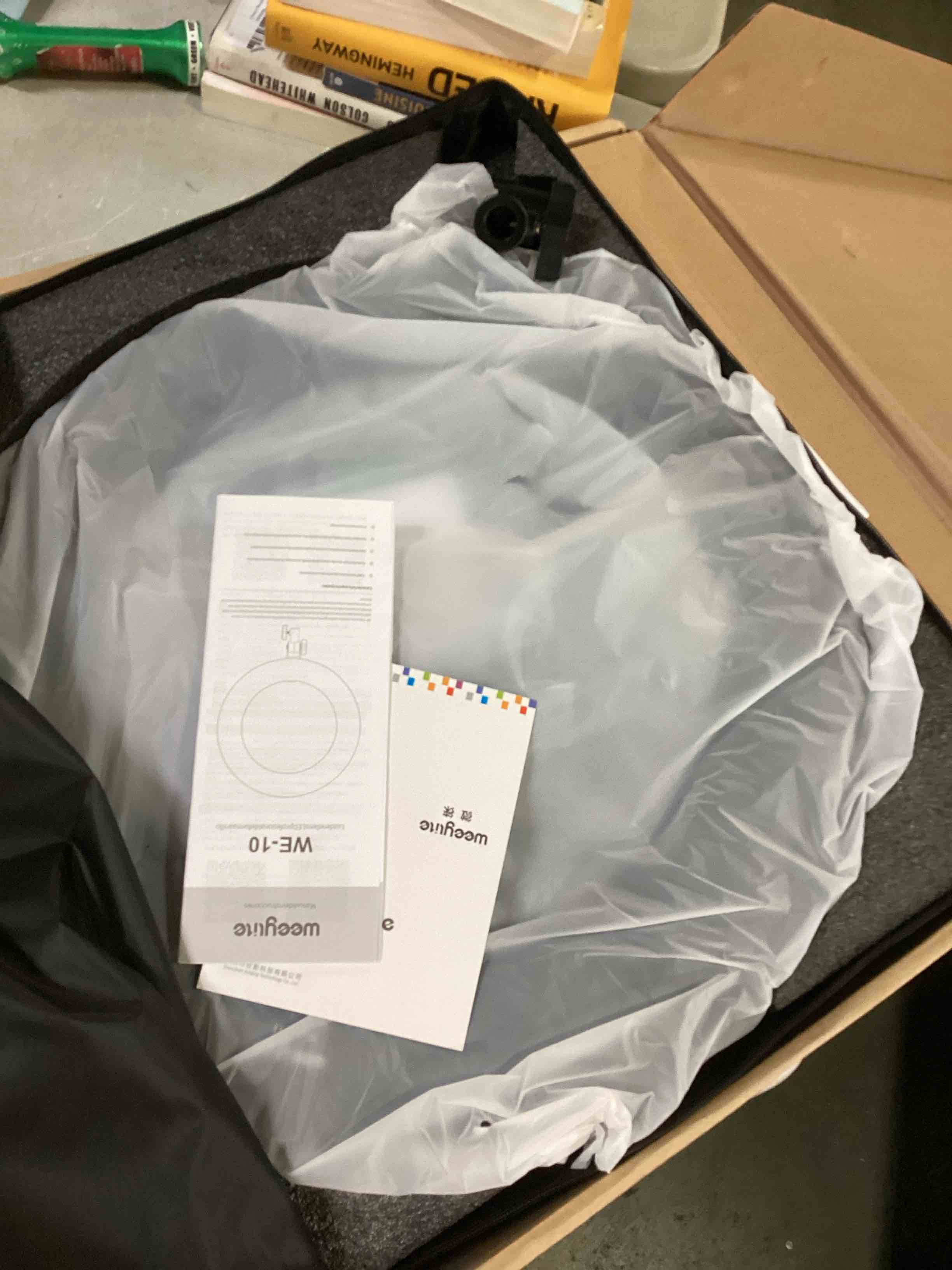 https://s3.amazonaws.com/lotting-images-prod/bidfta/RED6246795_1713463576489.jpeg
