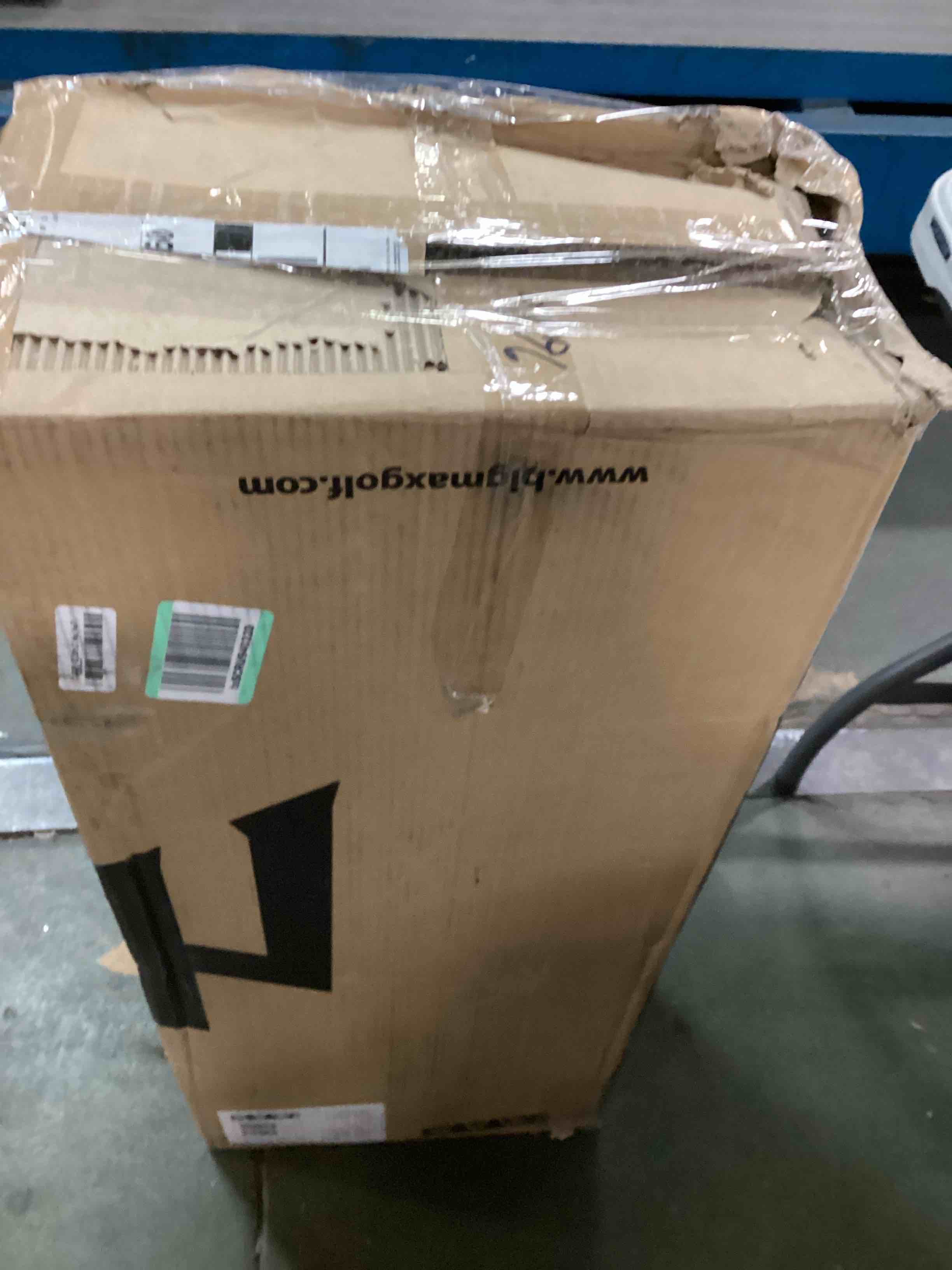https://s3.amazonaws.com/lotting-images-prod/bidfta/RED6246871_1713526025434.jpeg