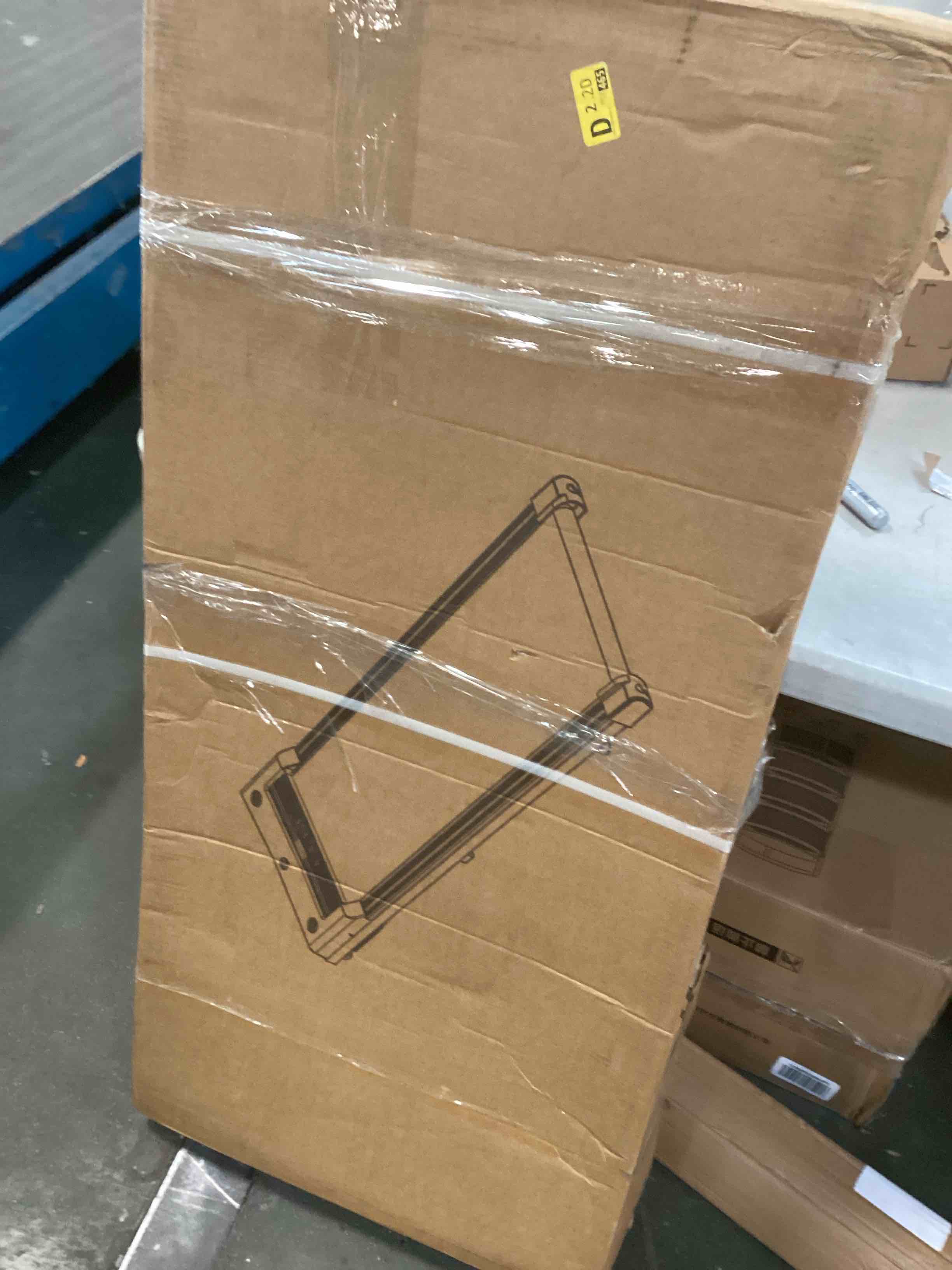 https://s3.amazonaws.com/lotting-images-prod/bidfta/RED6247519_1713885591934.jpeg