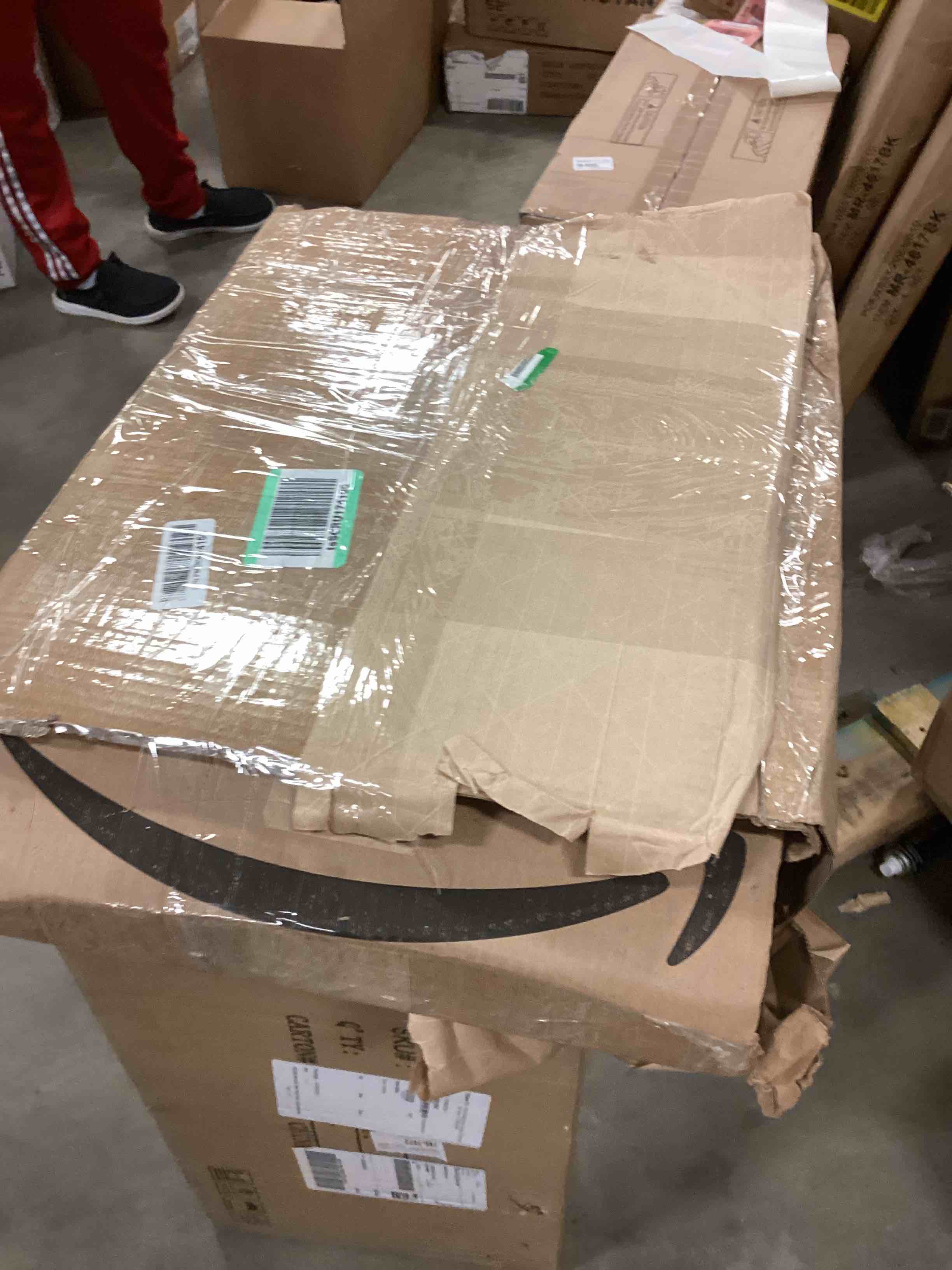 https://s3.amazonaws.com/lotting-images-prod/bidfta/RED6288560_1714048698856.jpeg