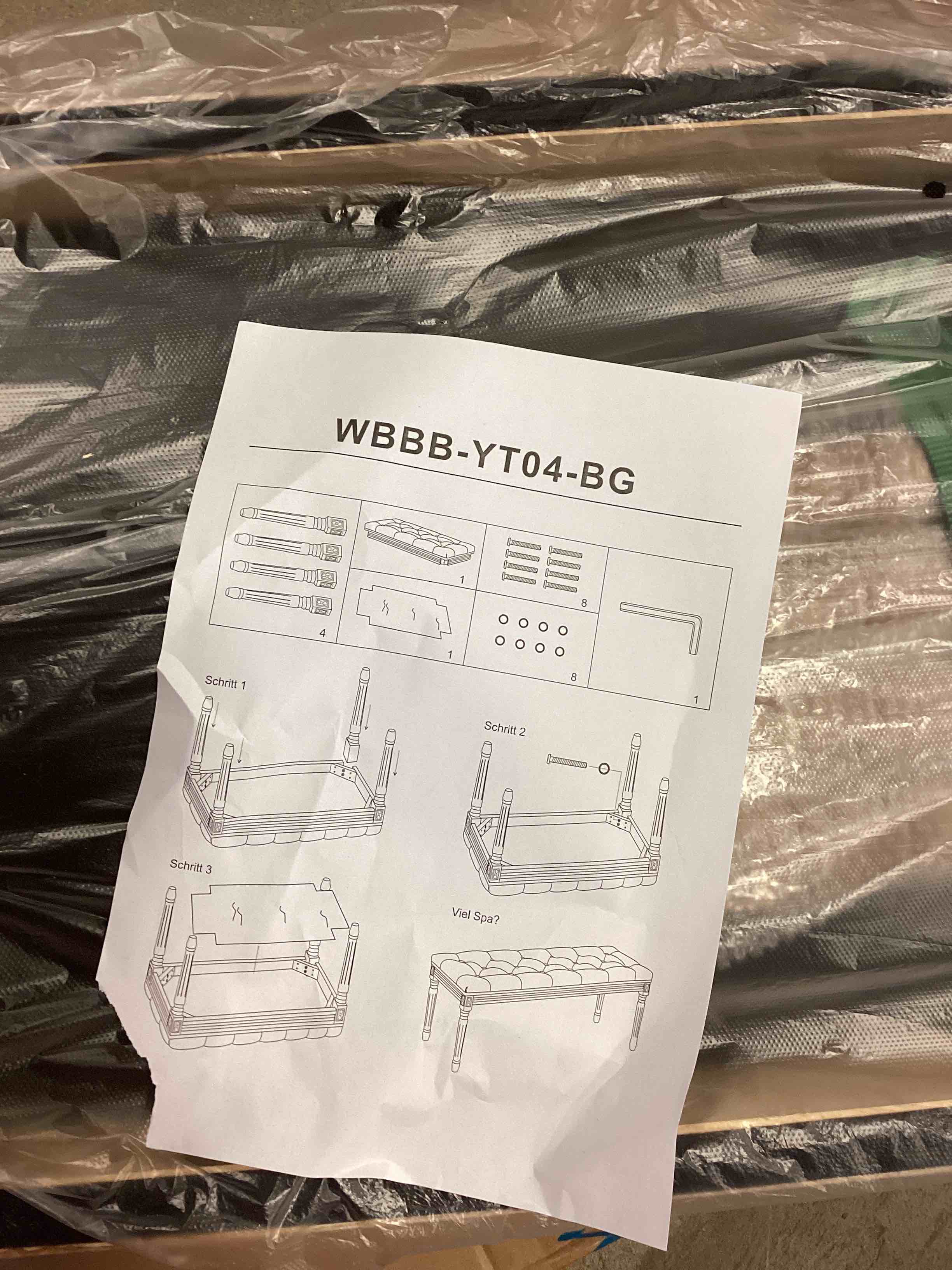 https://s3.amazonaws.com/lotting-images-prod/bidfta/RED6288590_1714057313901.jpeg