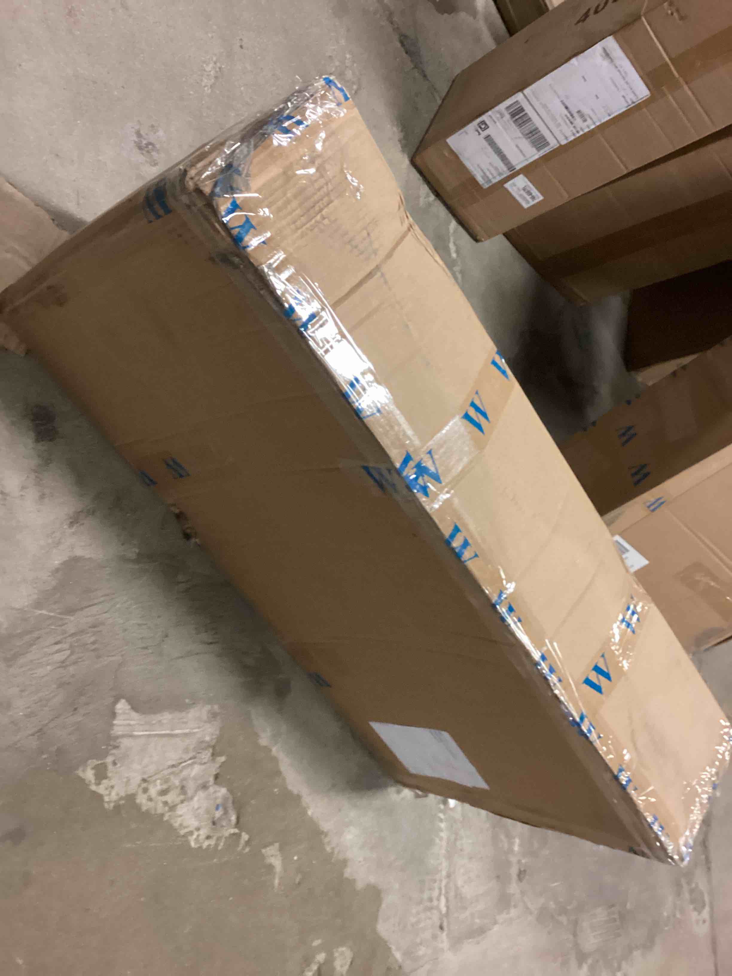 https://s3.amazonaws.com/lotting-images-prod/bidfta/RED6288590_1714057397646.jpeg