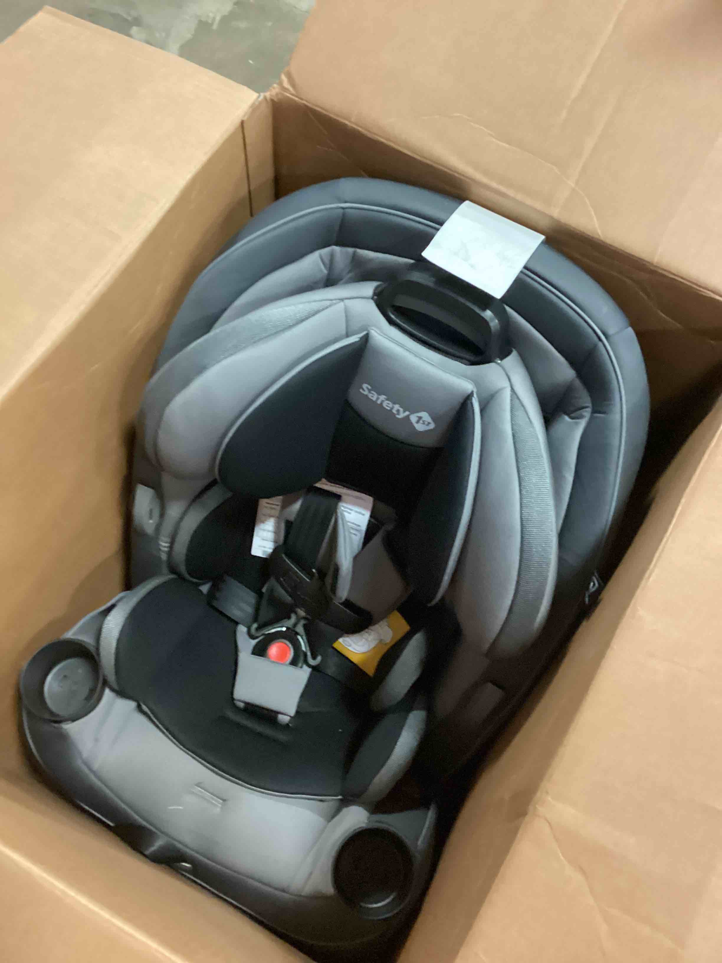 https://s3.amazonaws.com/lotting-images-prod/bidfta/RED6288591_1714056716487.jpeg