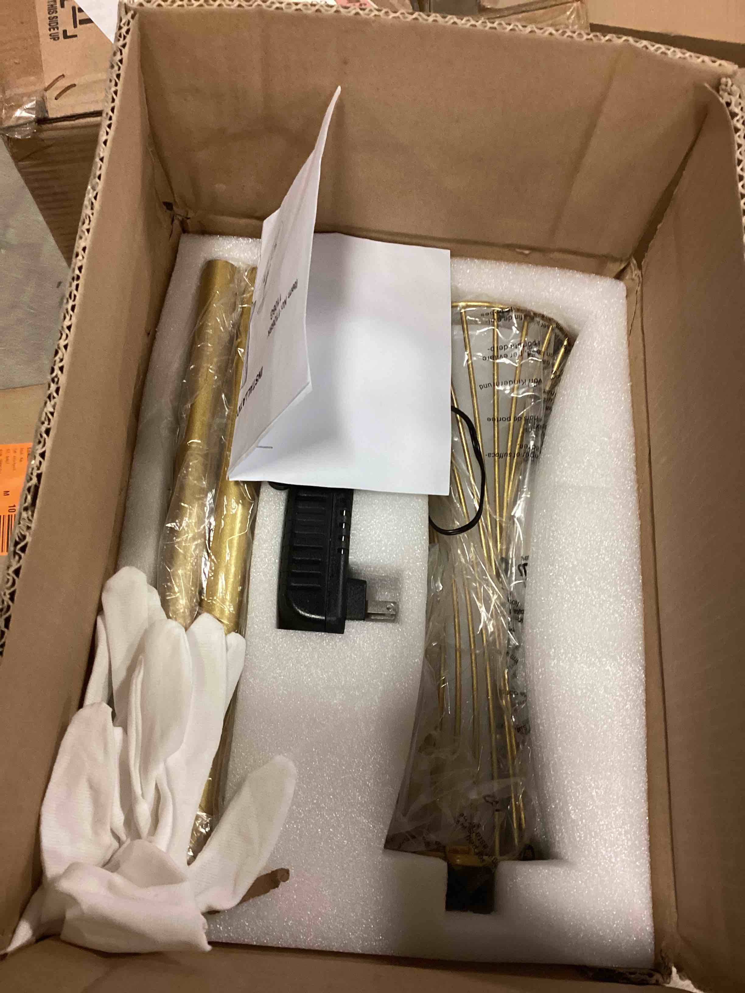 https://s3.amazonaws.com/lotting-images-prod/bidfta/RED6288603_1714060532904.jpeg