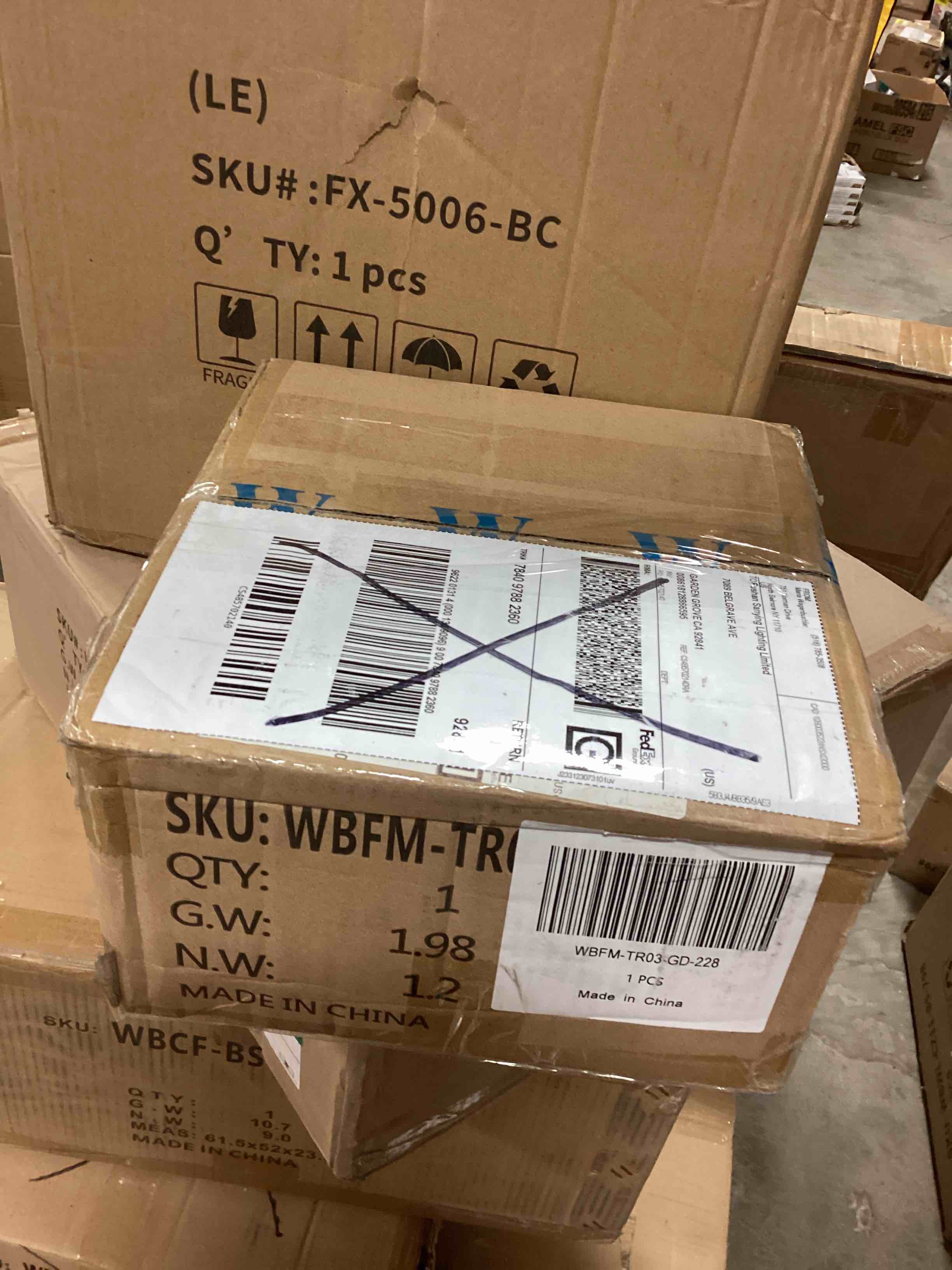 https://s3.amazonaws.com/lotting-images-prod/bidfta/RED6288619_1714062160608.jpeg