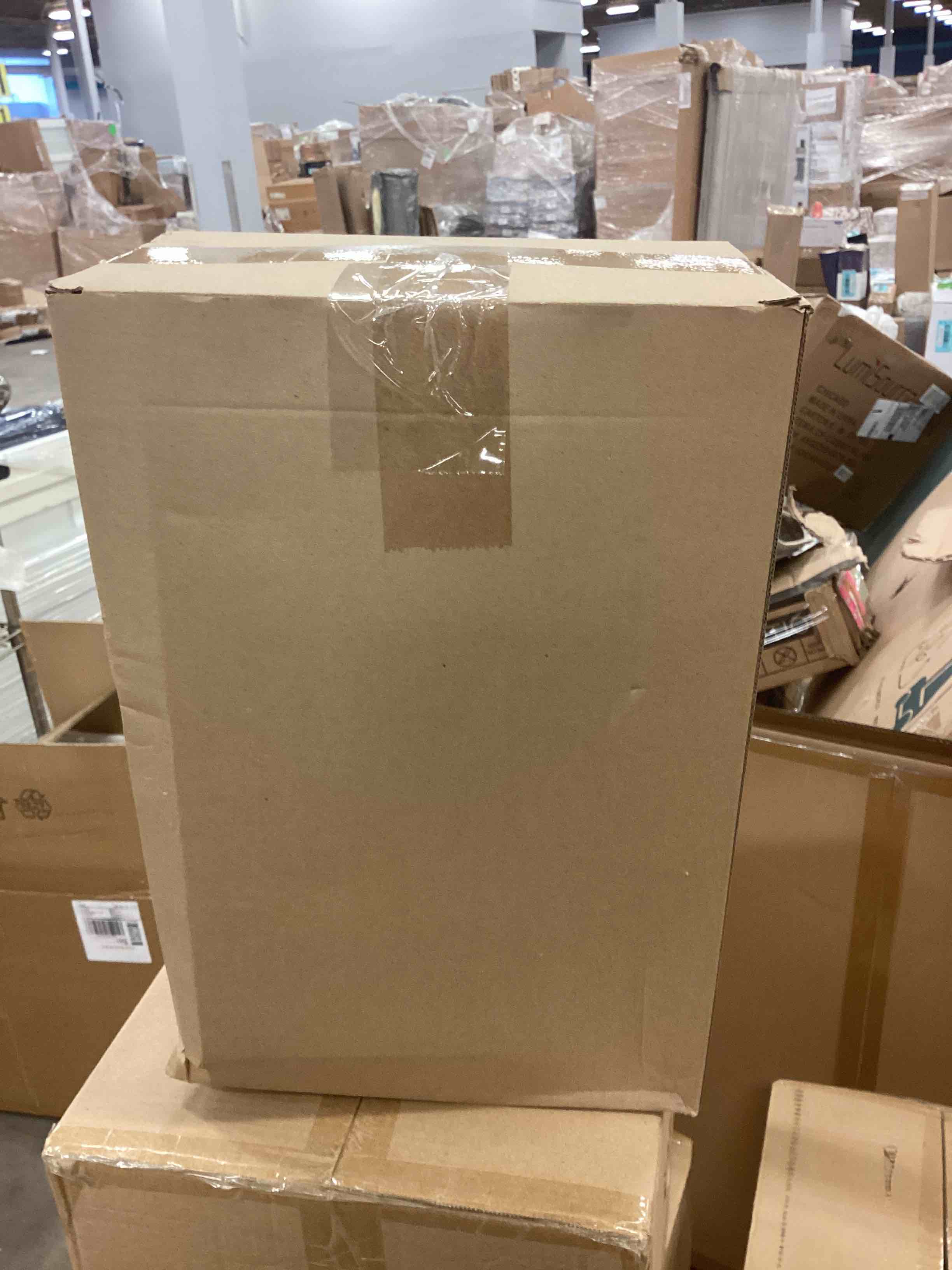 https://s3.amazonaws.com/lotting-images-prod/bidfta/RED6289451_1715267236870.jpeg