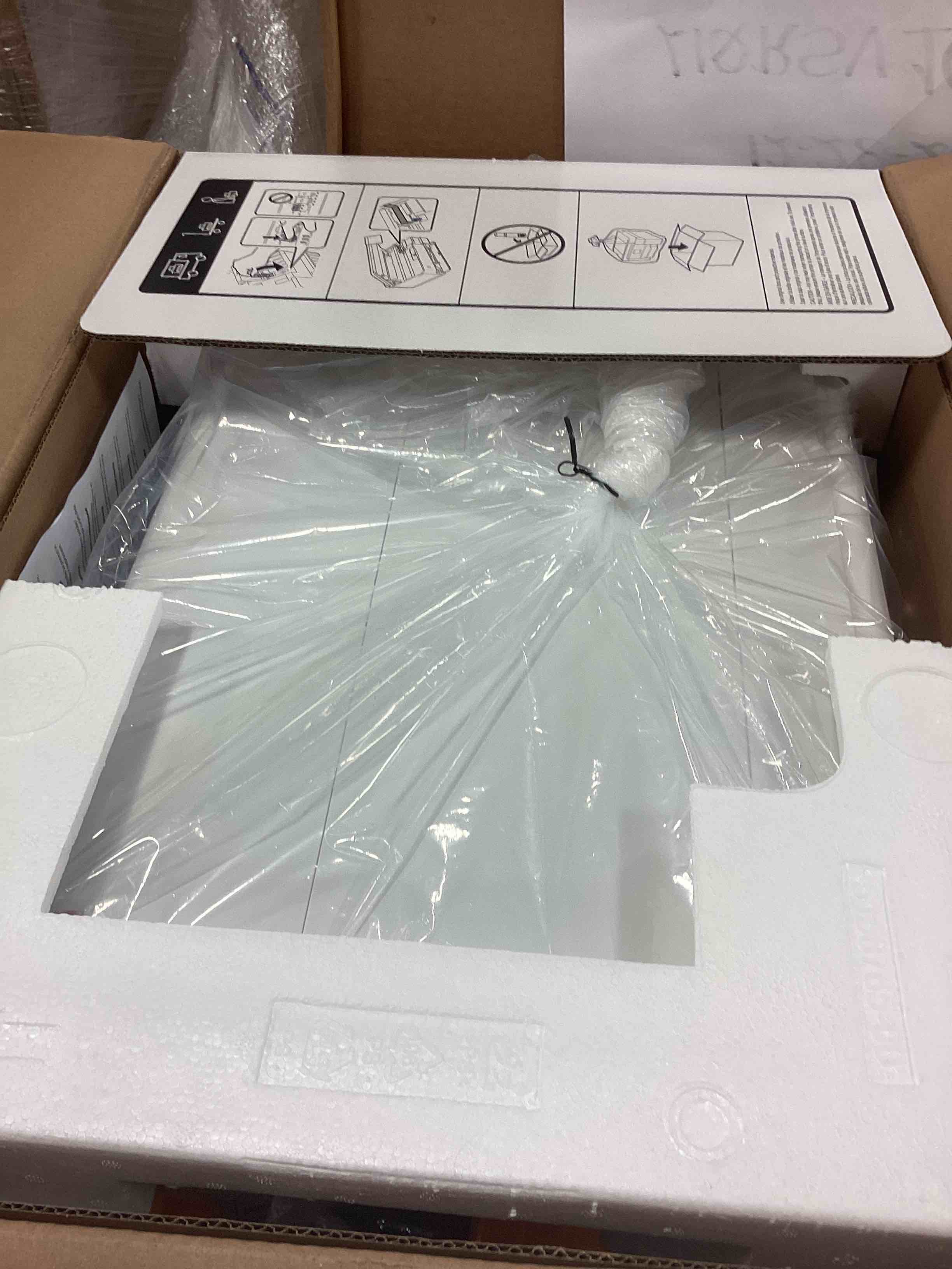 https://s3.amazonaws.com/lotting-images-prod/bidfta/RED6289508_1715278352803.jpeg