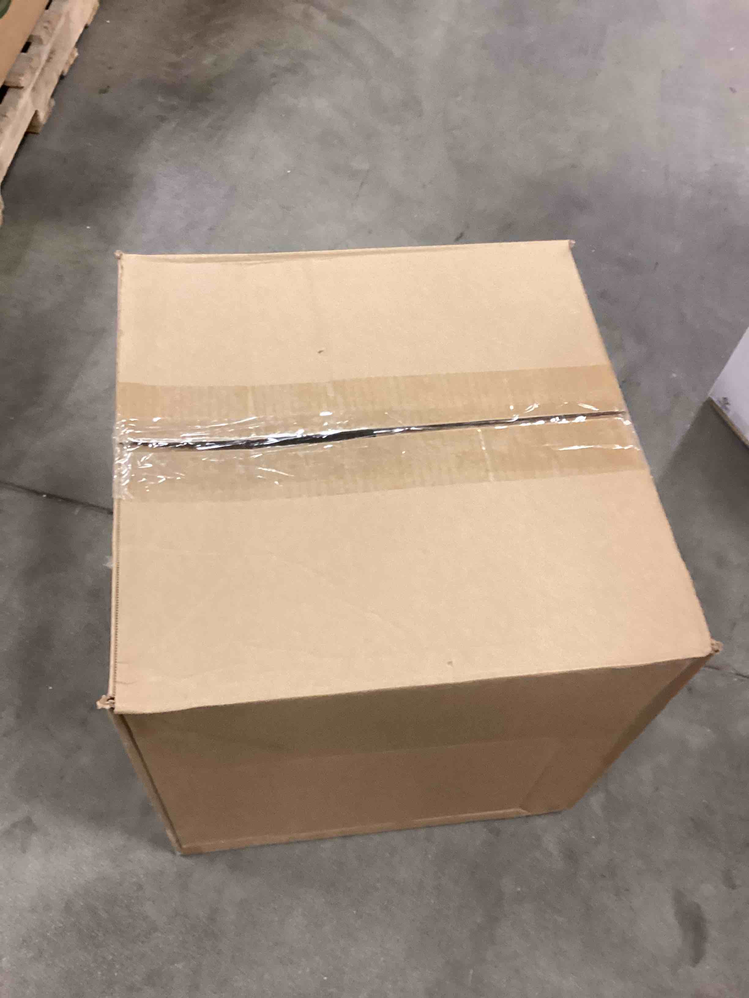 https://s3.amazonaws.com/lotting-images-prod/bidfta/RED6289513_1715279709073.jpeg