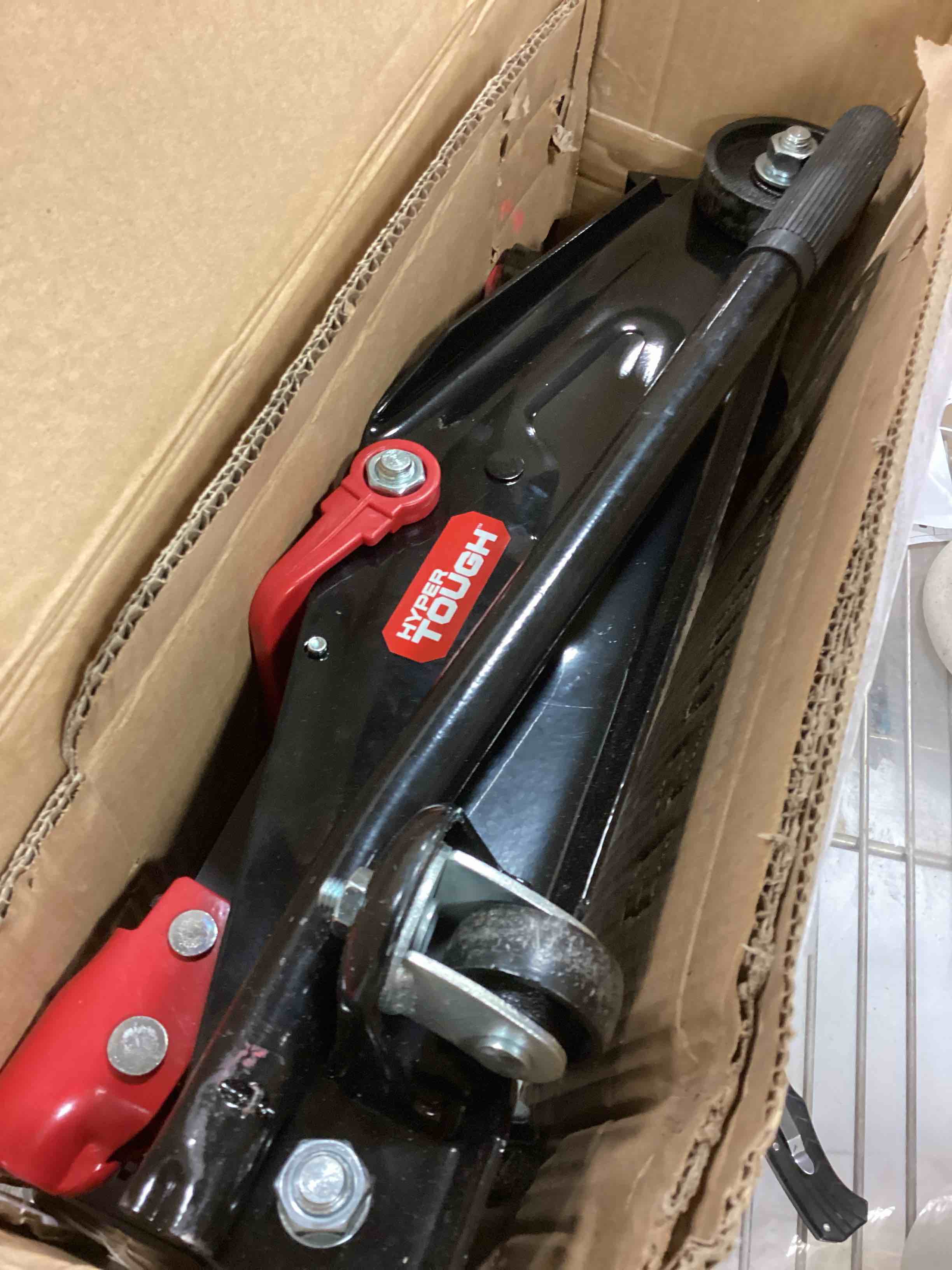 https://s3.amazonaws.com/lotting-images-prod/bidfta/RED6289850_1715711467853.jpeg